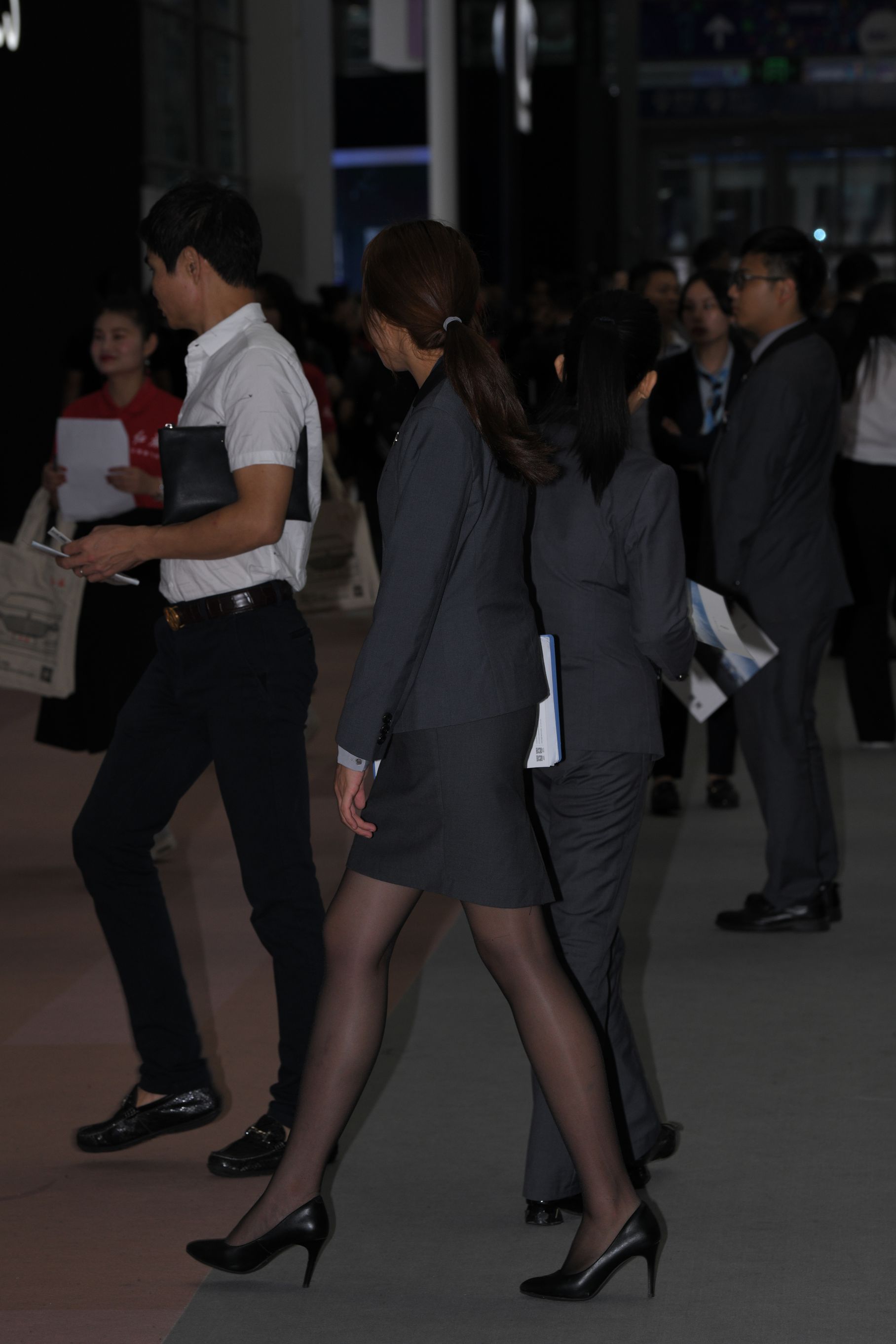 30289-lyfsm5121rm.jpg
