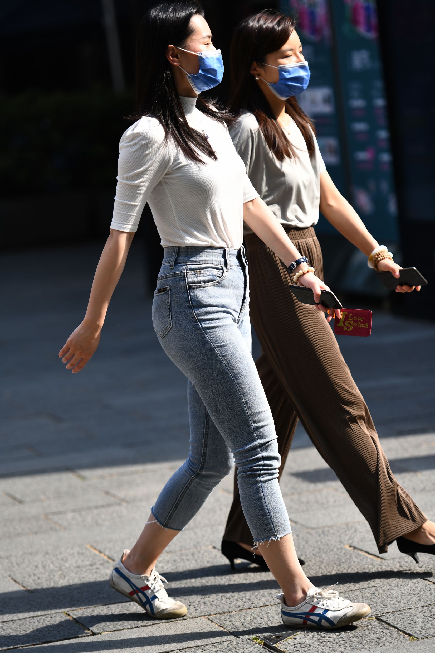 31325-dzkclkmann4.jpg