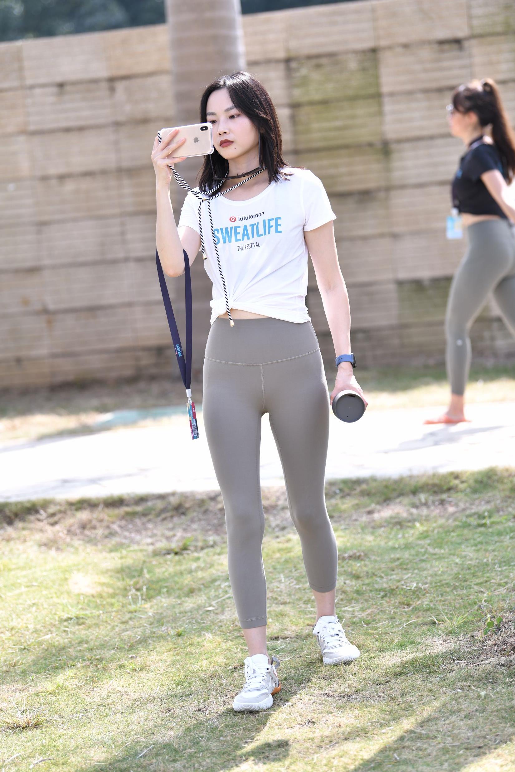 31719-2jy1rnzc53l.jpg