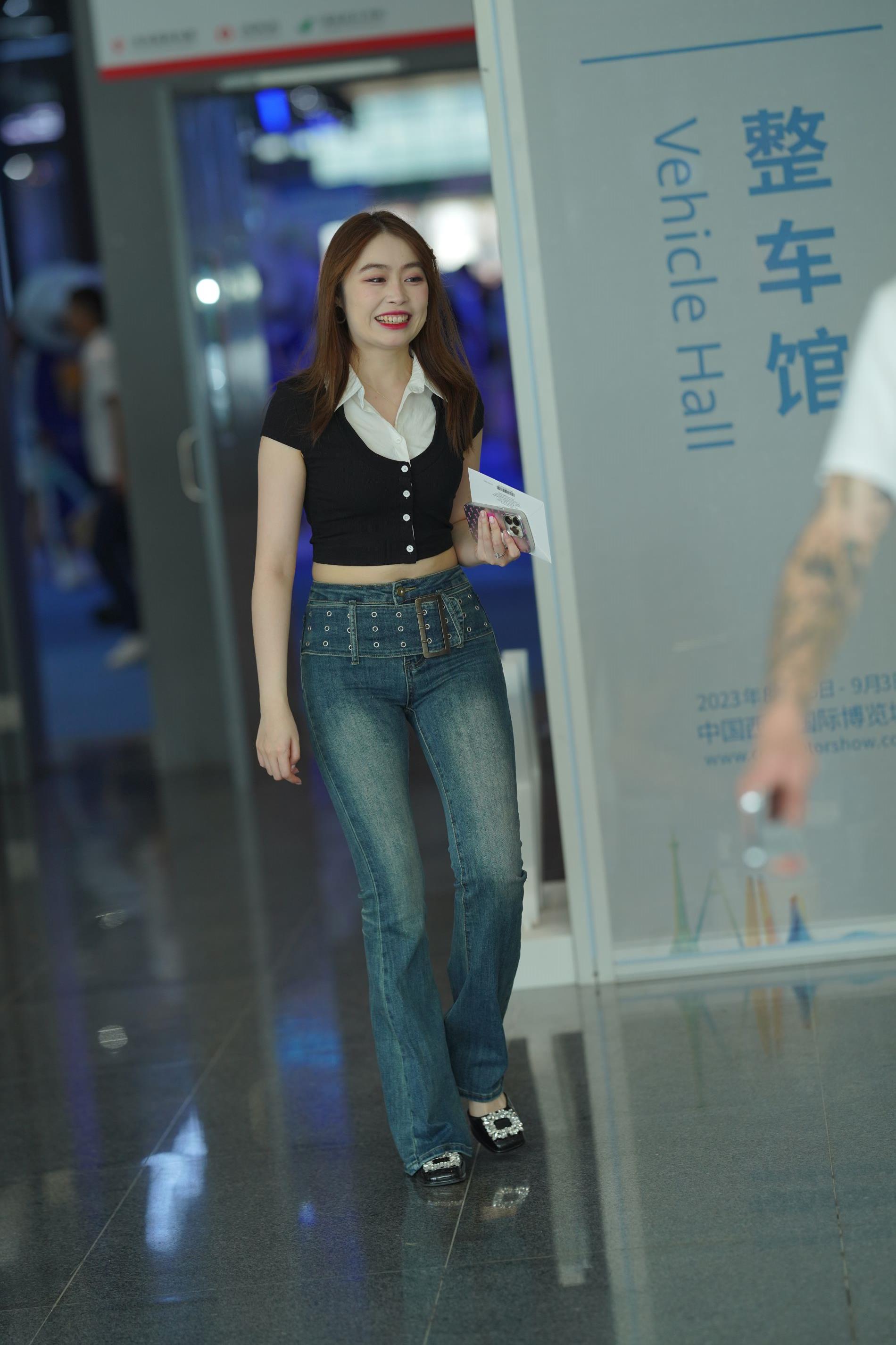 32024-fb2e1pg0cek.jpg