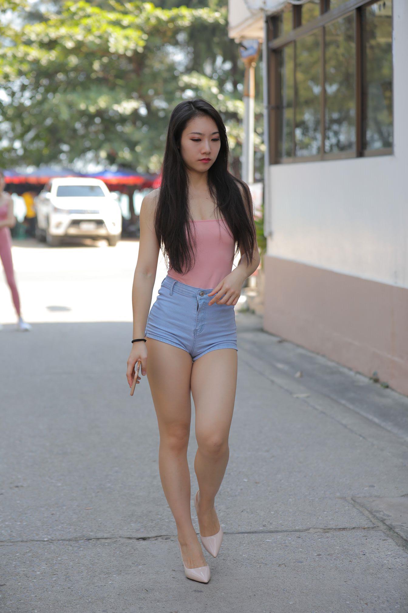 10588-ayg2k041tx1.jpg