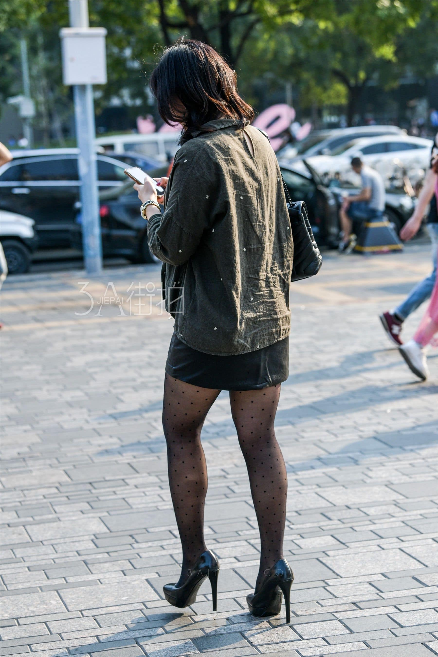 100847-3bnks02ysds.jpg