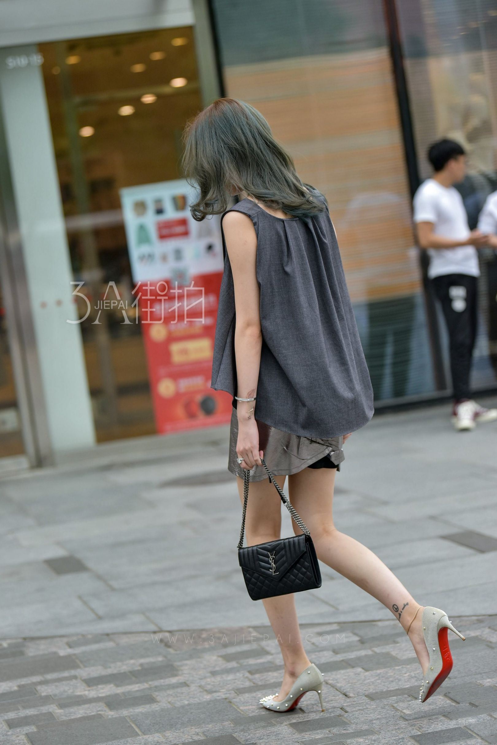 100960-vdhfaz2wq3d.jpg