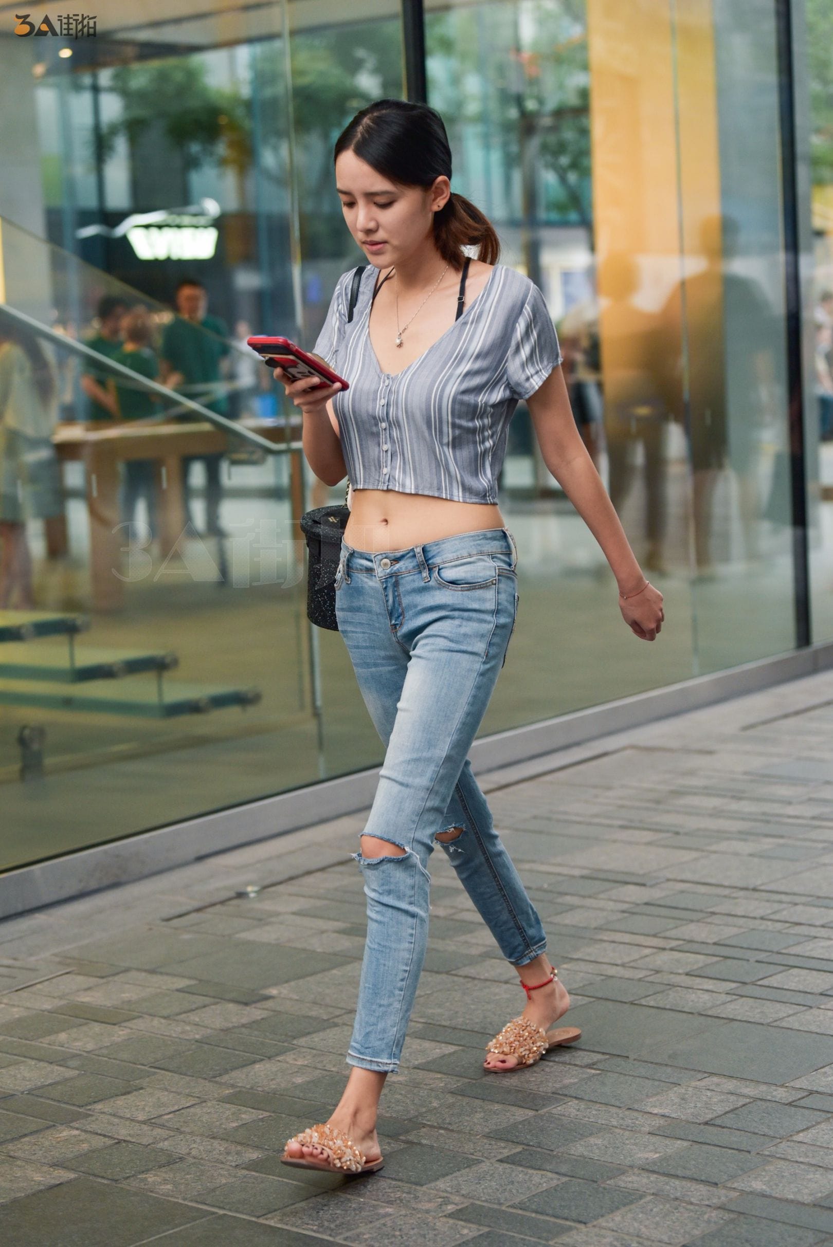 102718-3034kxxyuo4.jpg