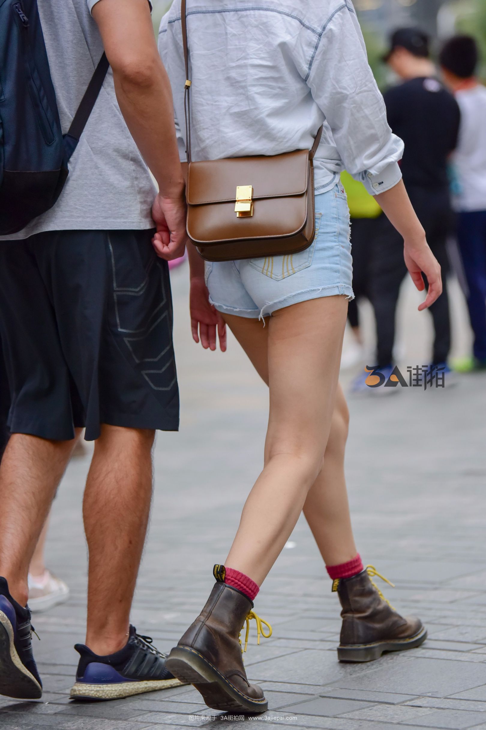 104442-0onmobl5tdl.jpg