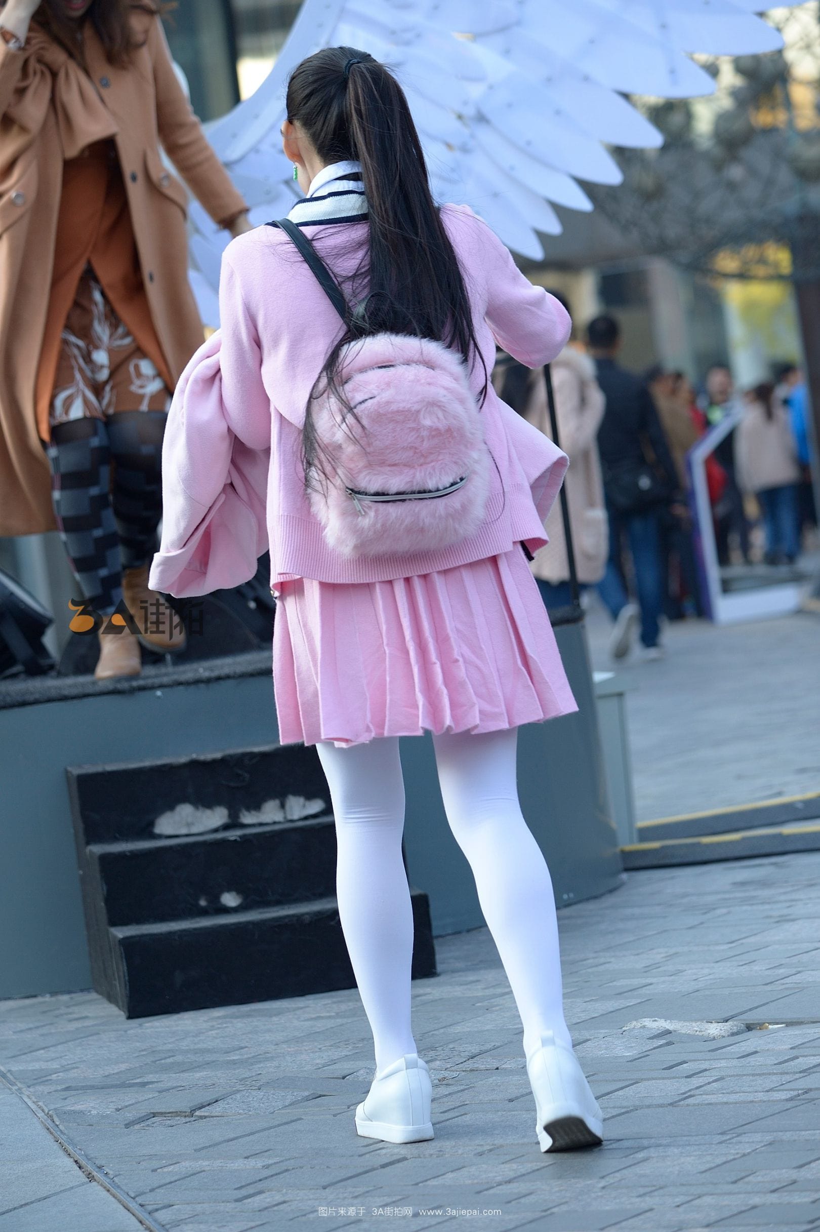 104562-clrgzv51ag3.jpg