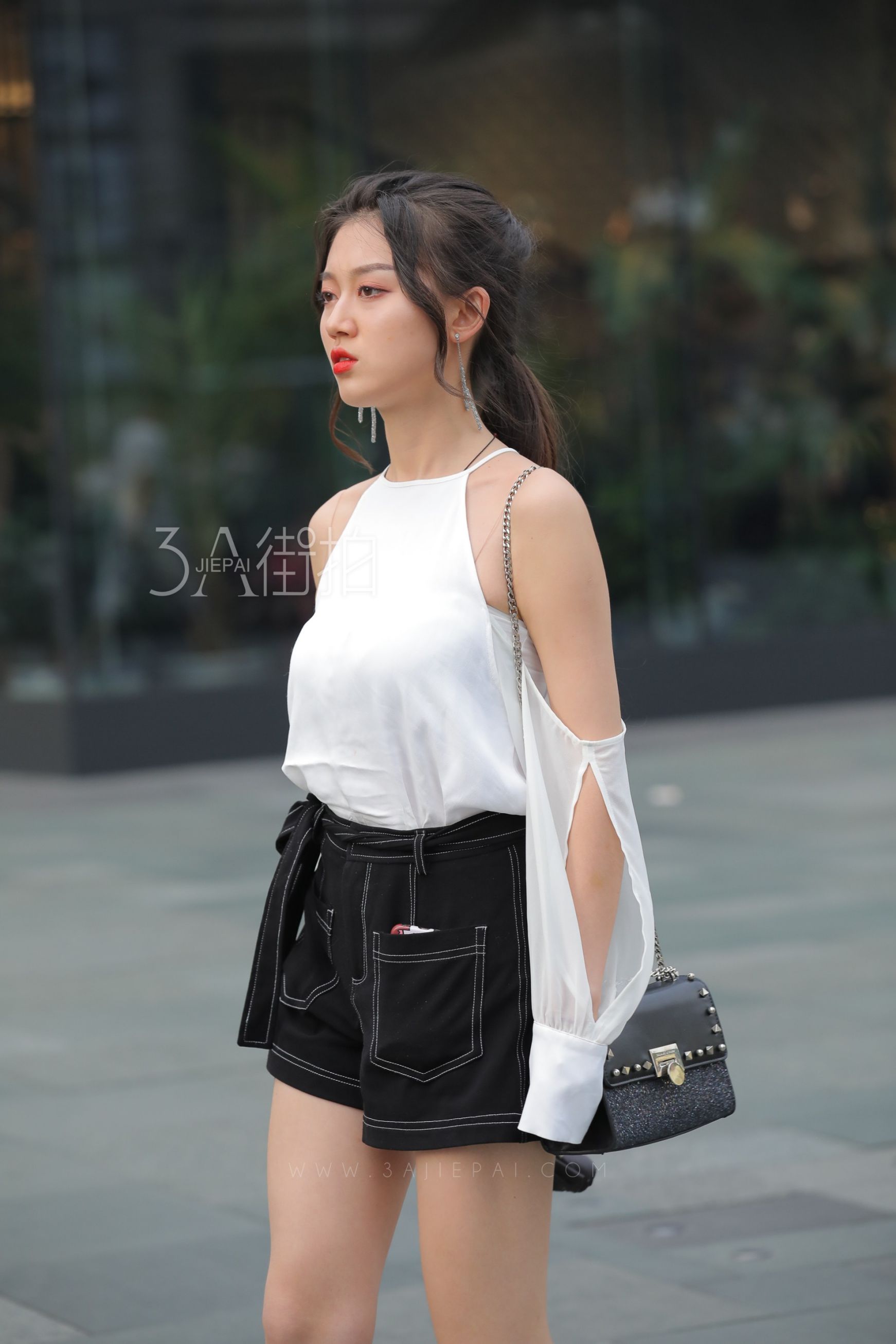 100058-oxahughujmi.jpg