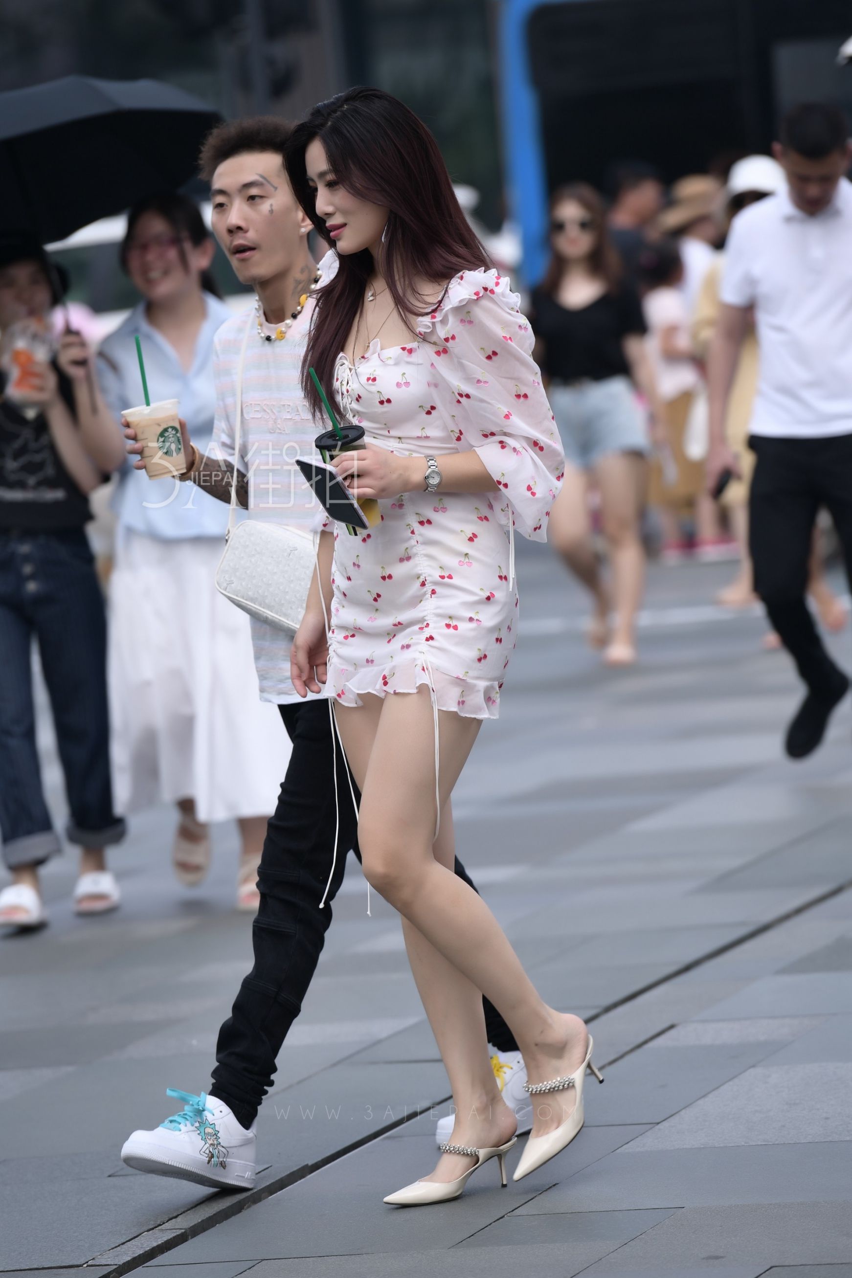 99809-agc1s4khx1m.jpg