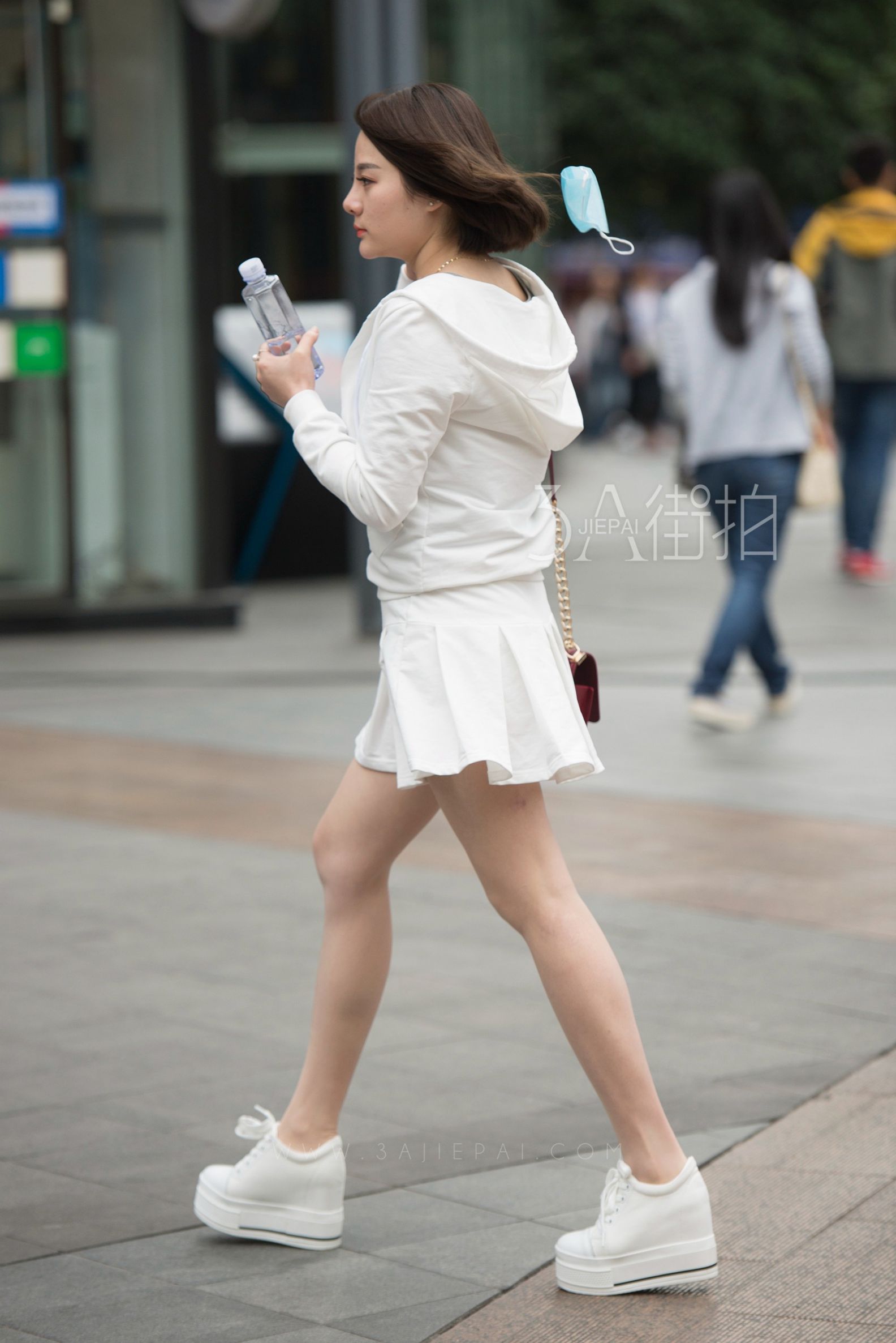 99019-qhyyk3r2fpk.jpg