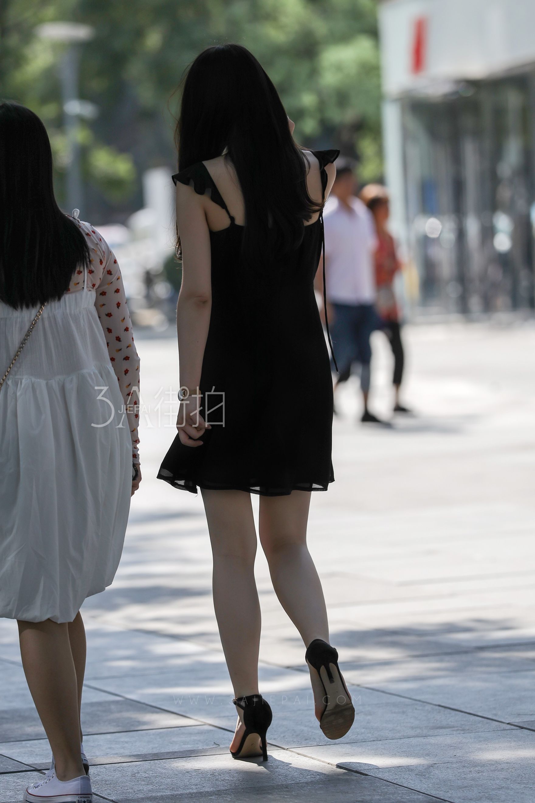 98634-ewz2cc2egv1.jpg