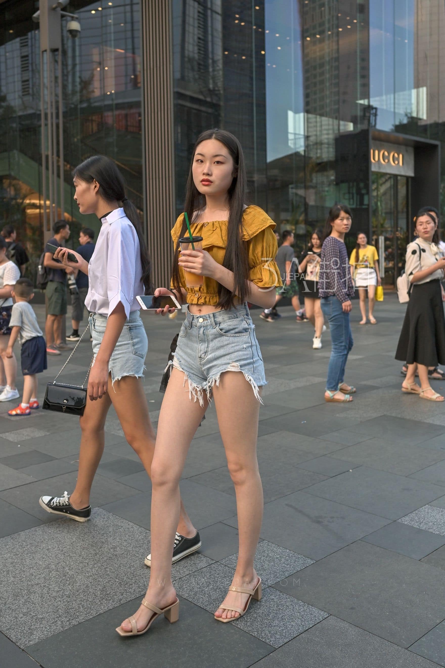 98581-1uwtco3co32.jpg