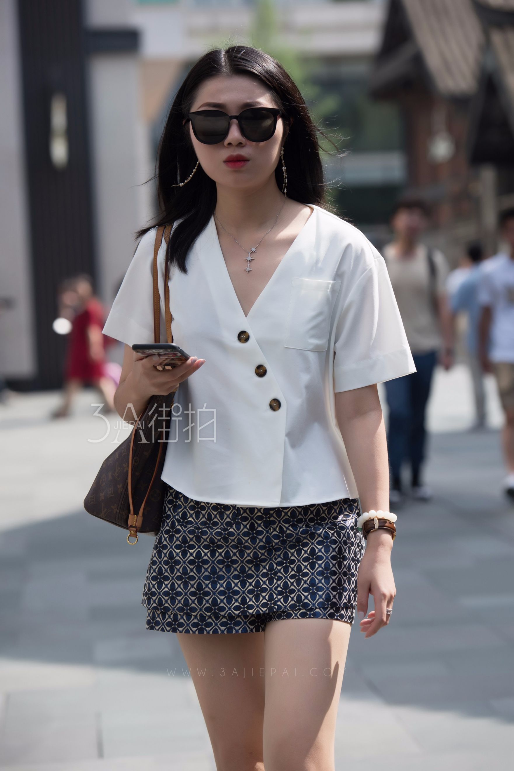 98566-c2yccedqdm5.jpg