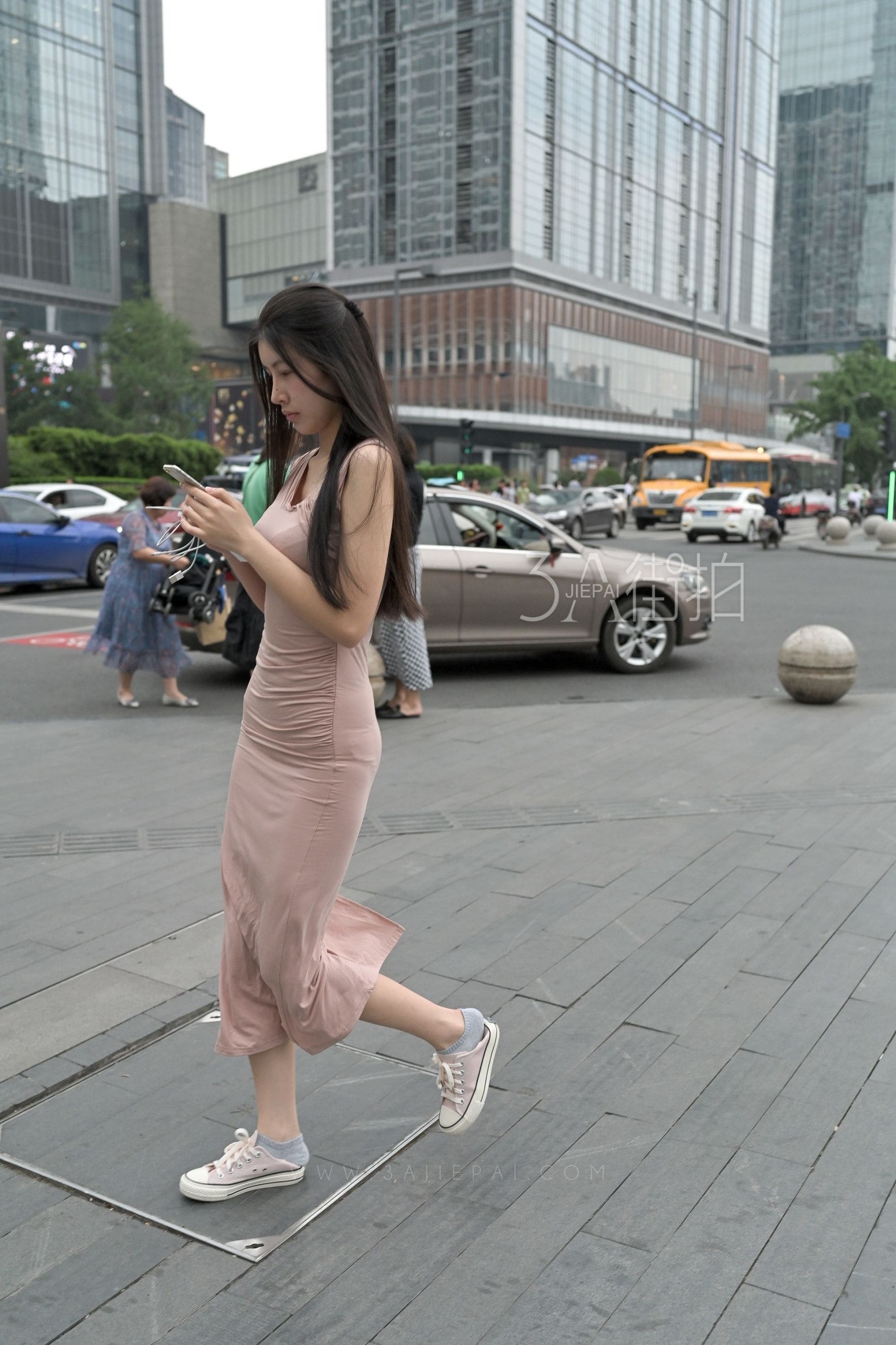 98417-3sjx13aihwn.jpg