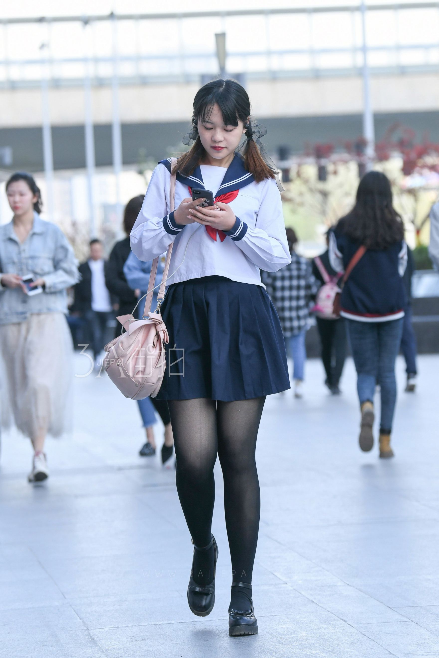 98117-0r2kdj1203m.jpg