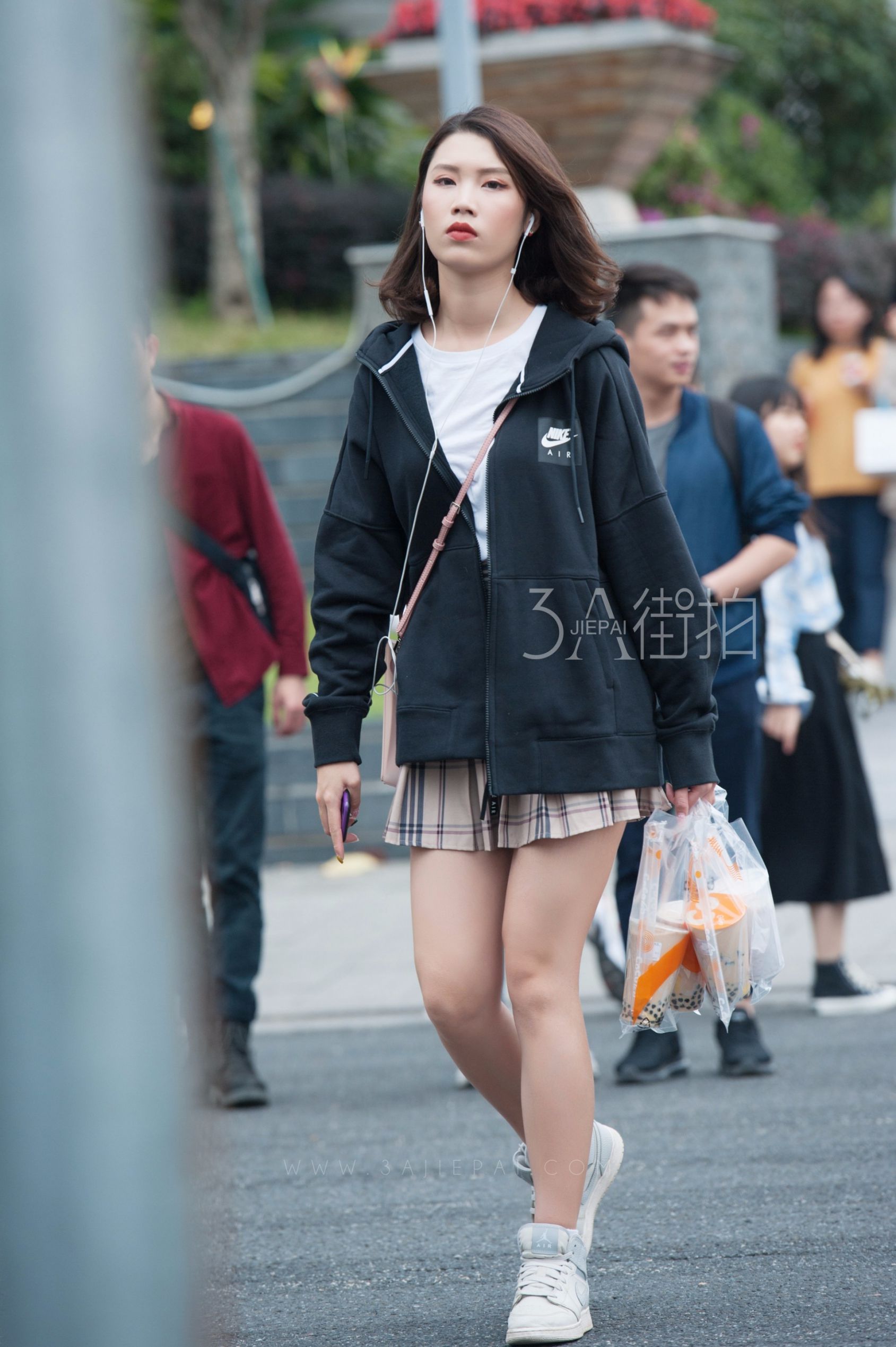 97872-exu45bnlvz3.jpg