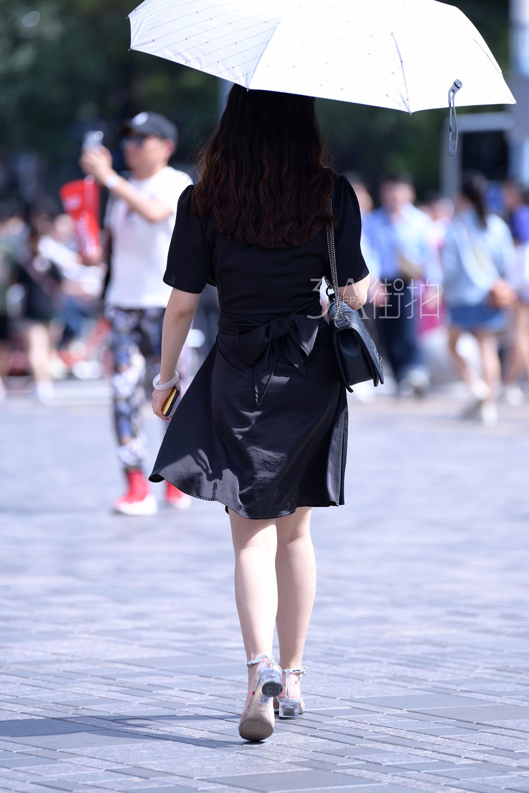 97822-a4u4rtlg02d.jpg