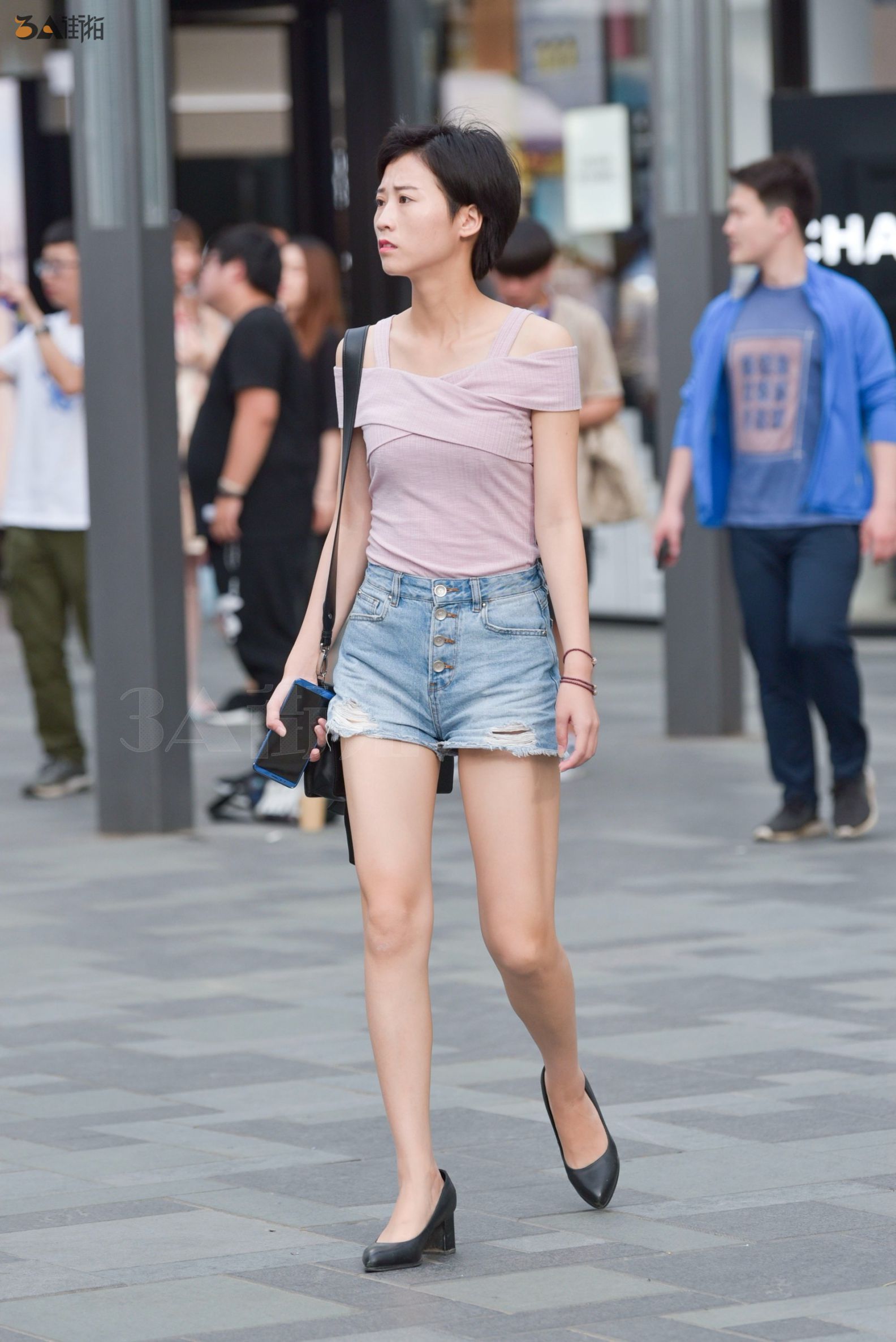 97370-acxqdbs4zzh.jpg