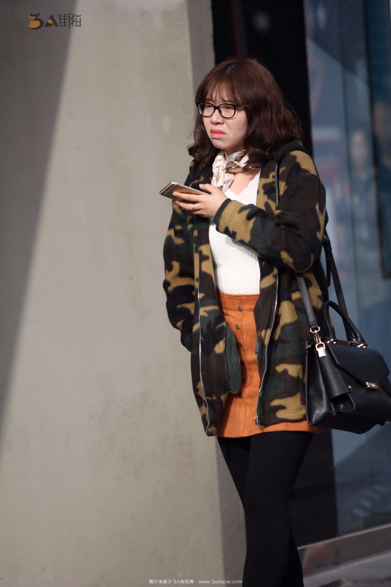 96125-1jpjumeussm.jpg