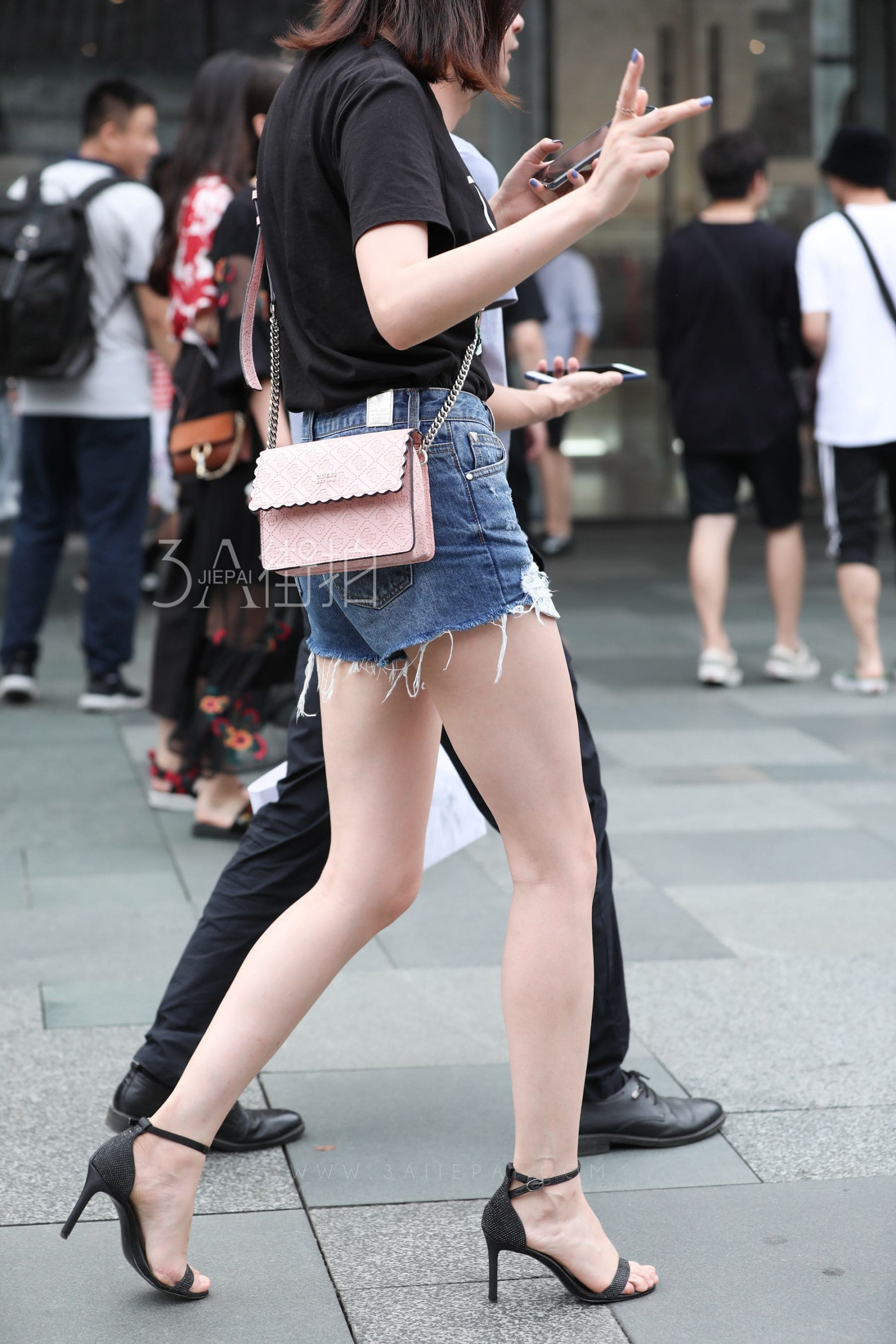 95777-mu041omfrf5.jpg