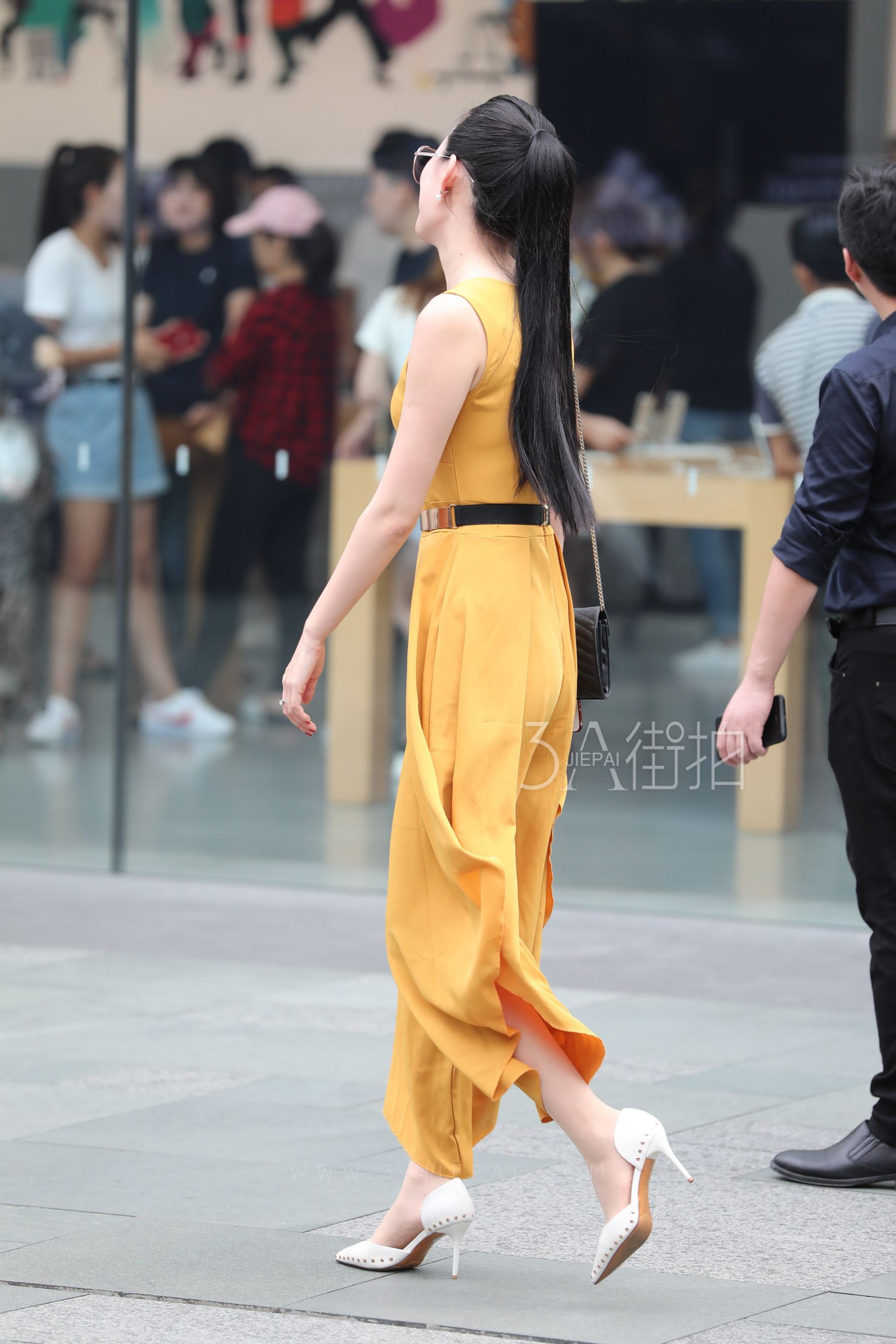 95737-5w1bdarktvx.jpg
