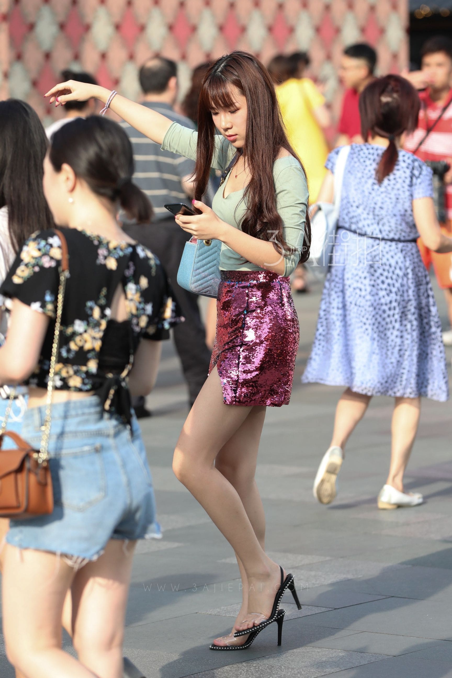 95699-01e2pg30qia.jpg