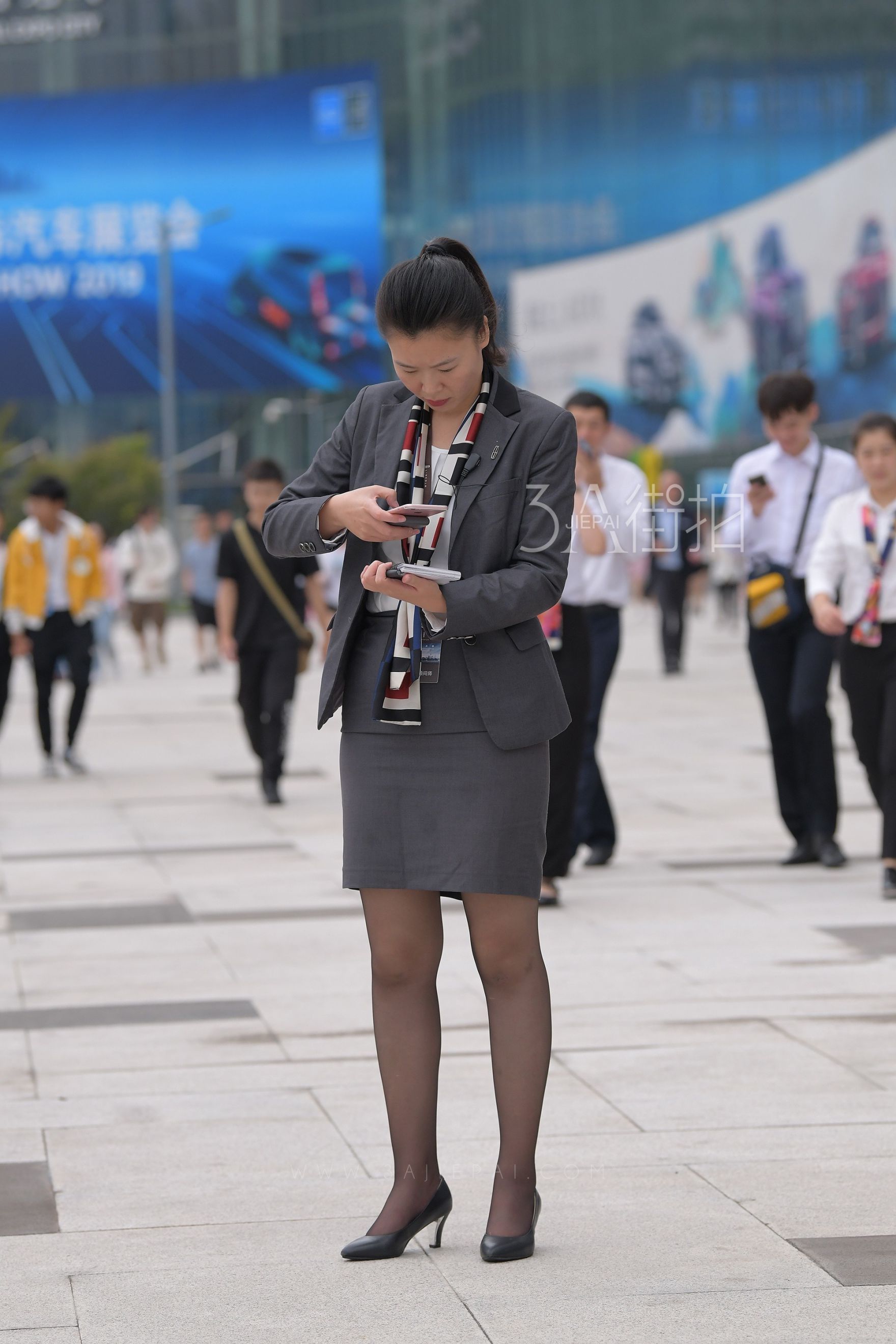 108409-1wzxl3eoach.jpg