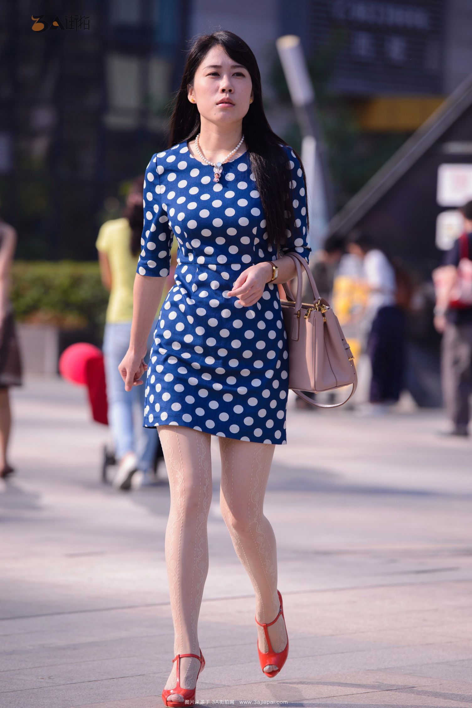92308-tv20zyrxn0i.jpg