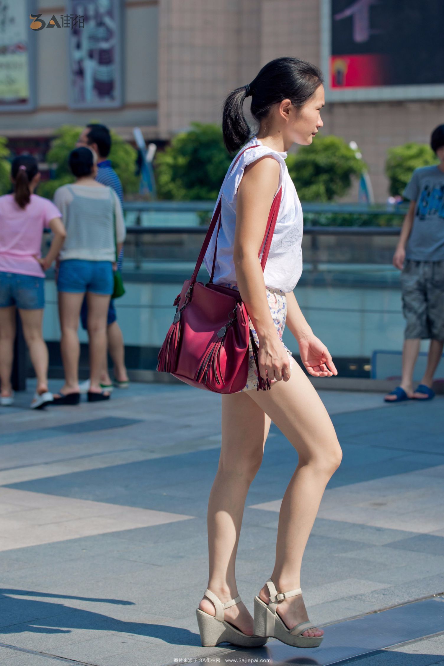 92078-zjm1tuv2cz4.jpg