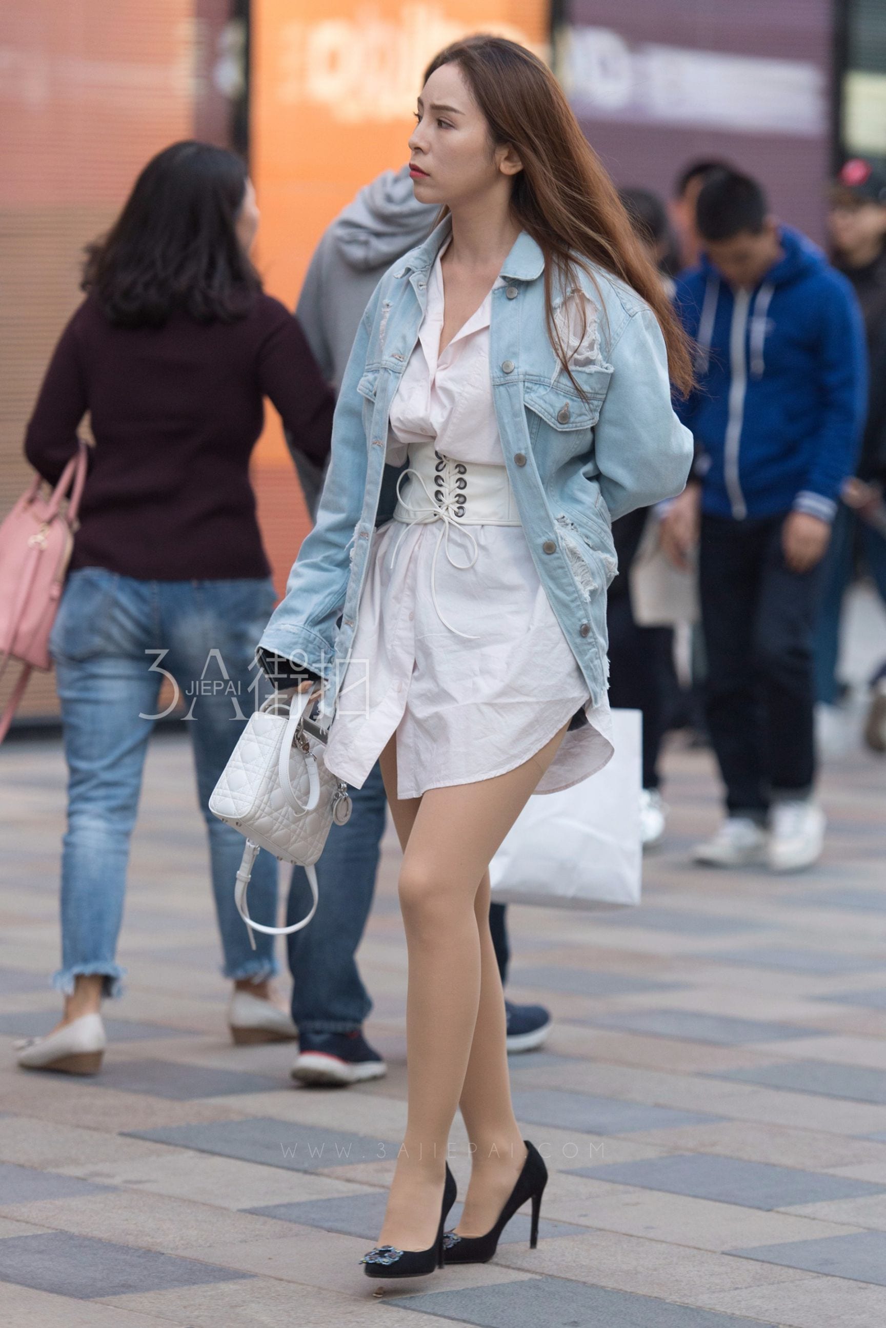 89575-ipwftzd2djr.jpg