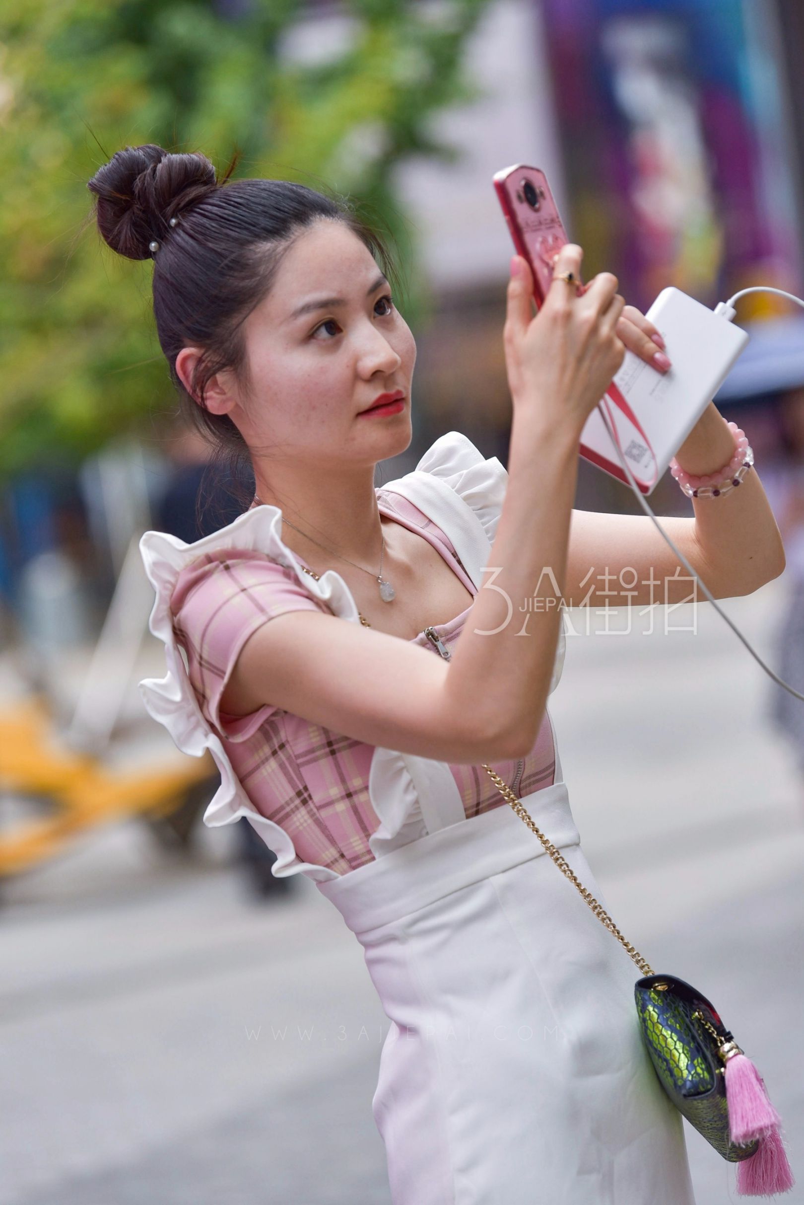 89564-j0fnzq0y4vm.jpg