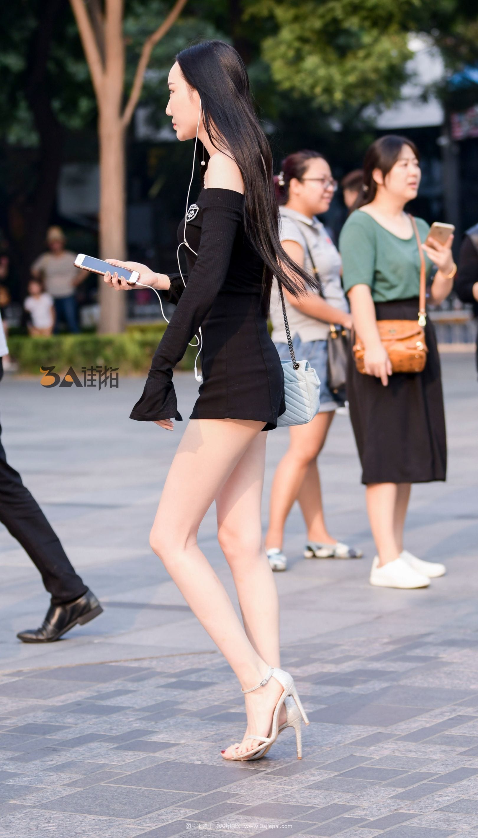 88441-s1ux0ldrlvs.jpg