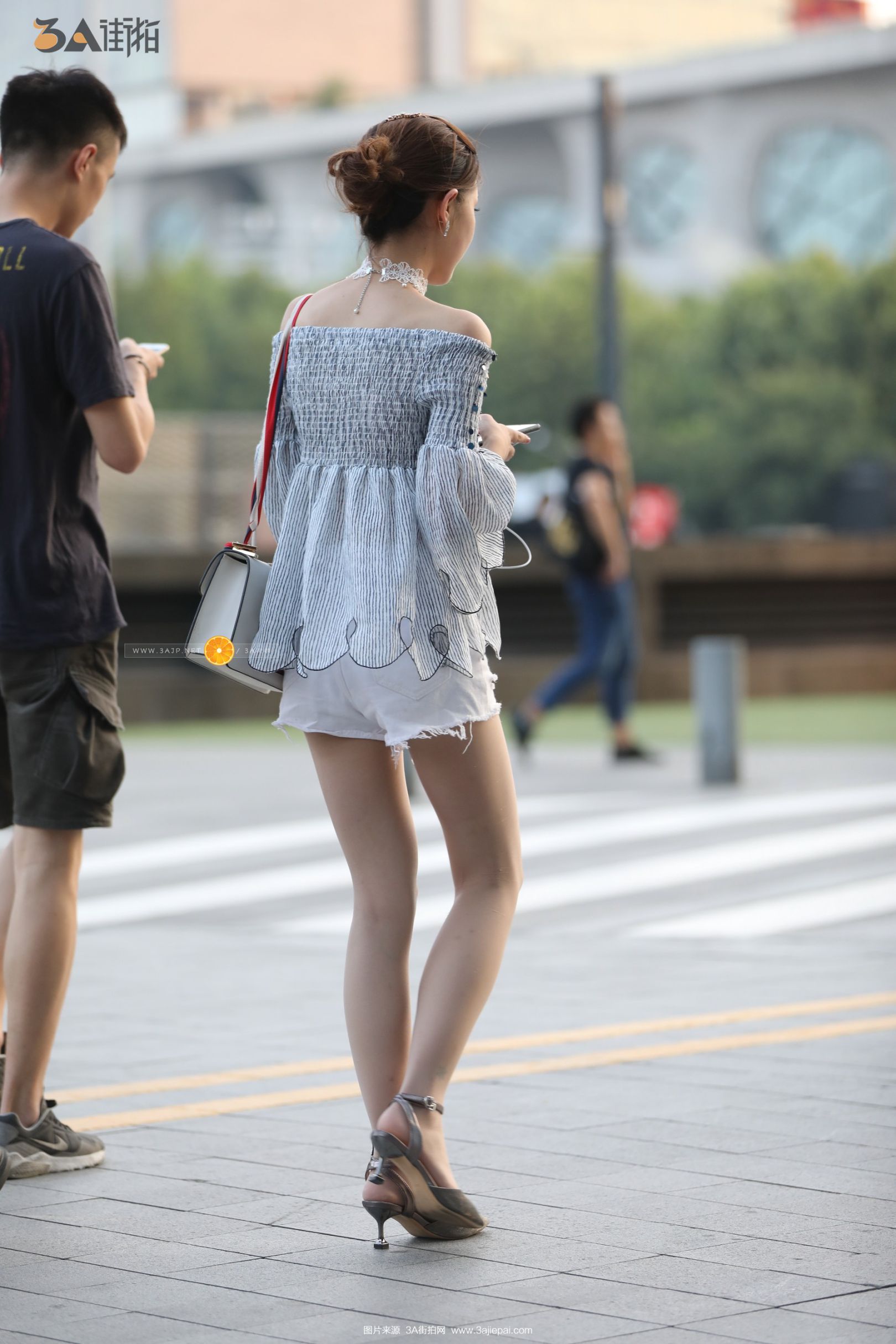 88317-5ely05y4hyf.jpg