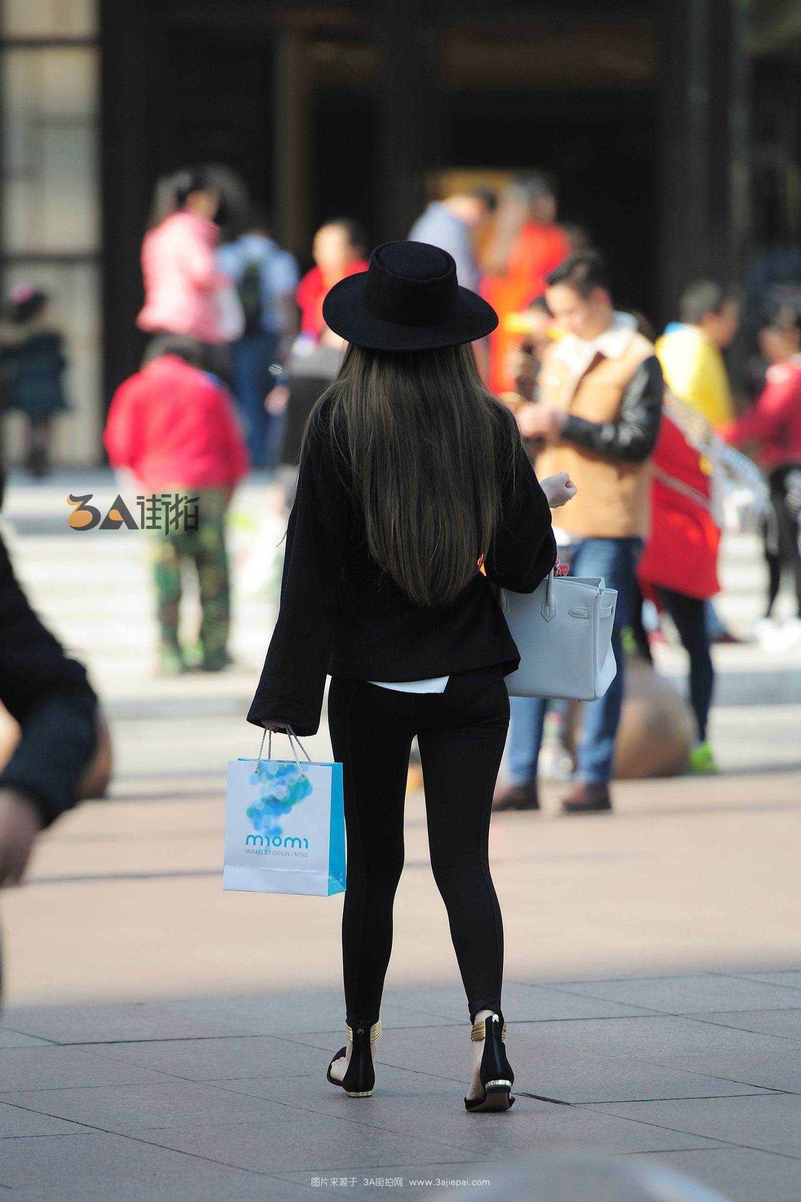 87360-xxq5ity0fpg.jpg