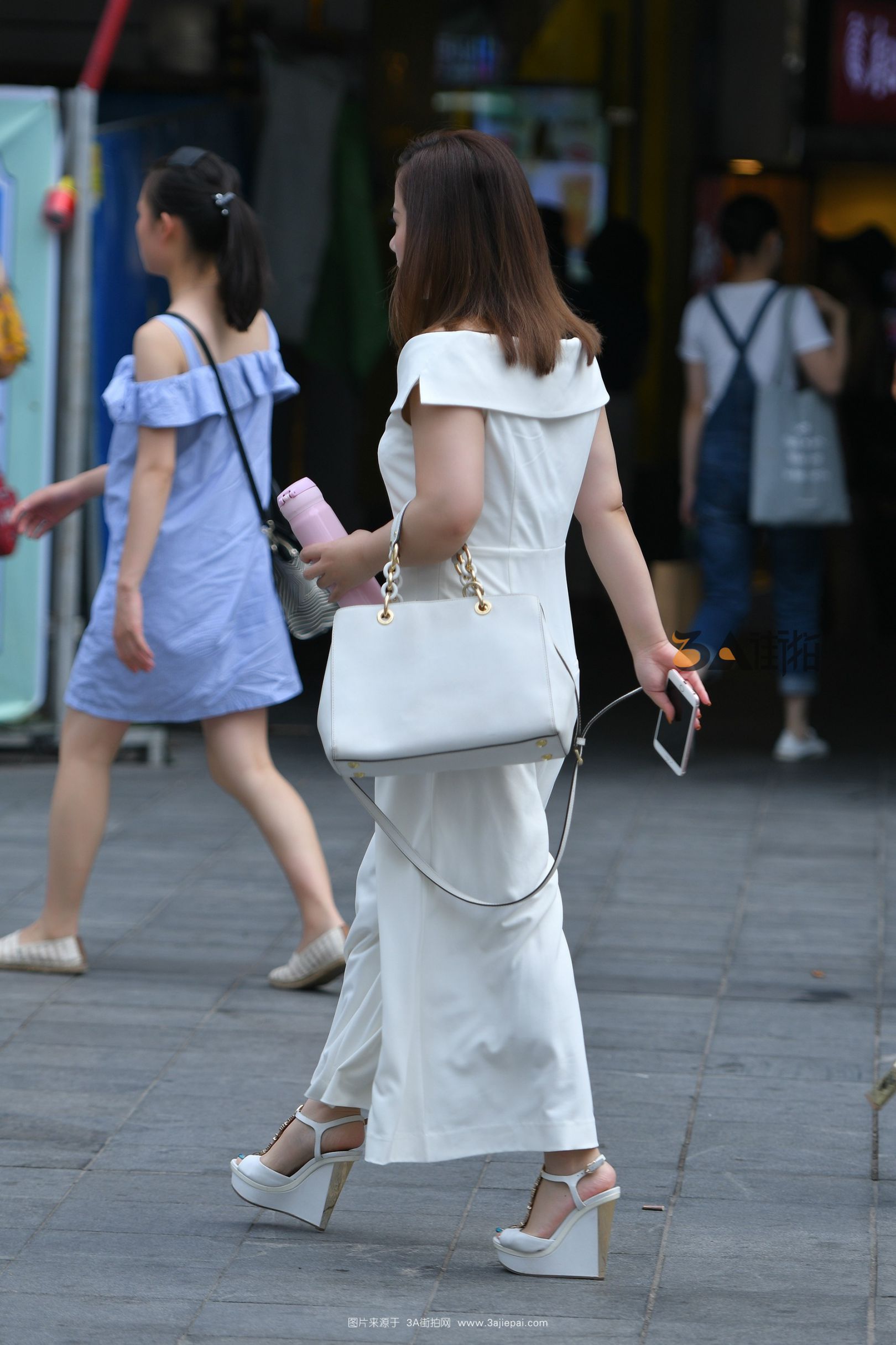 87197-0ur55humsmc.jpg