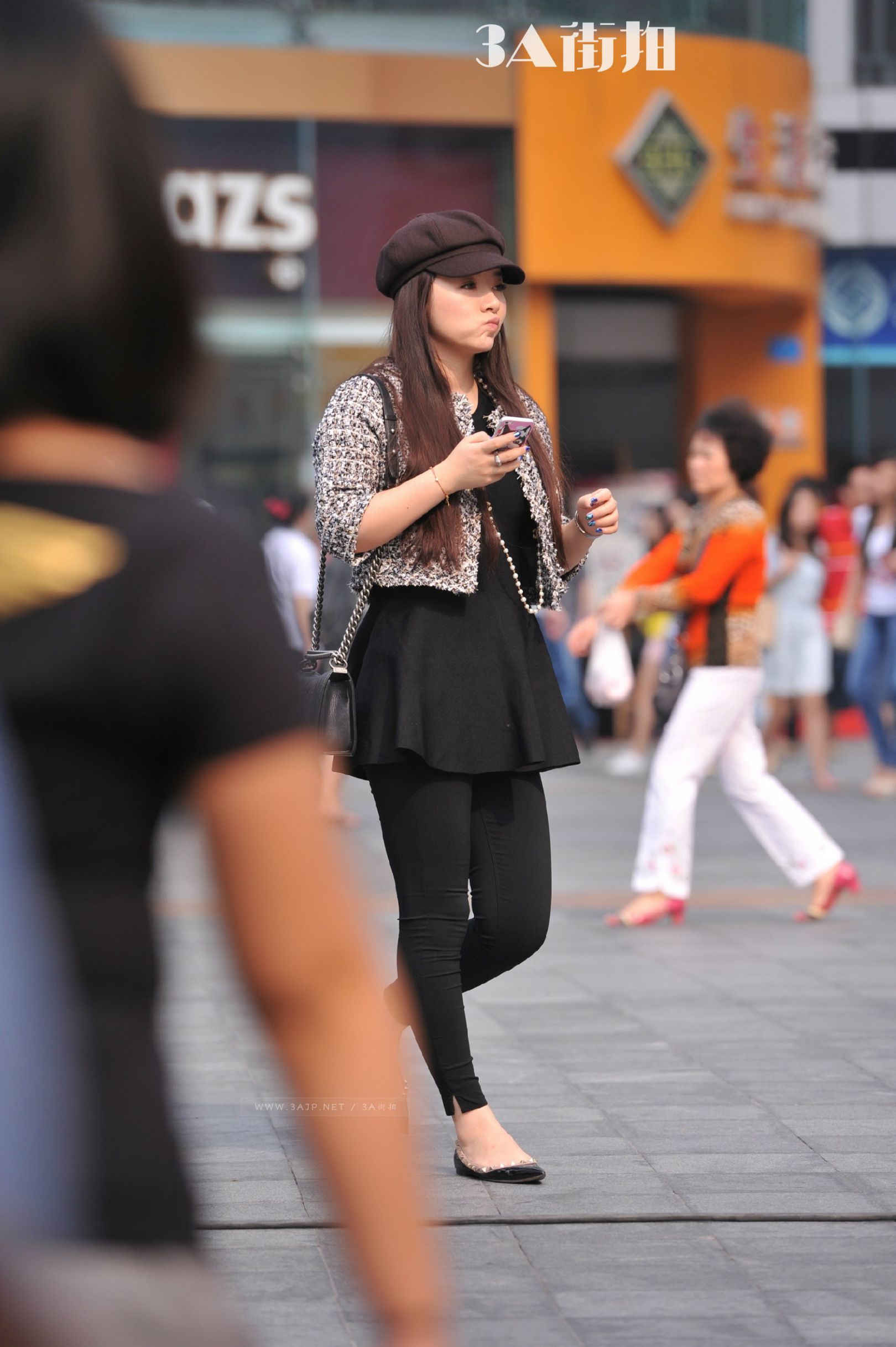 86807-5a4a1huvati.jpg