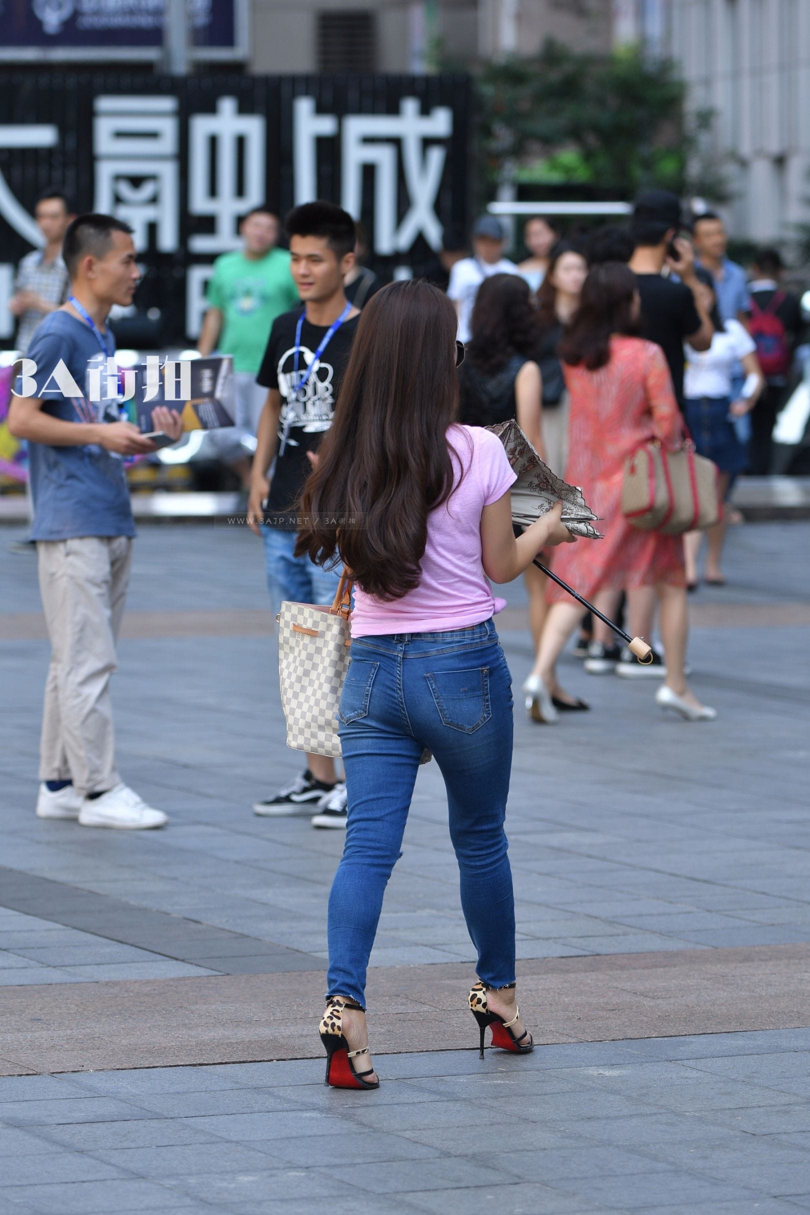 86724-0bydtyisrls.jpg