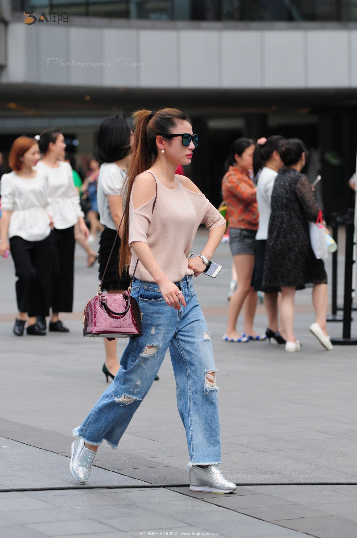 86453-xhsldex2n4v.jpg