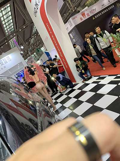 32017-r1mljc55zbk.jpg