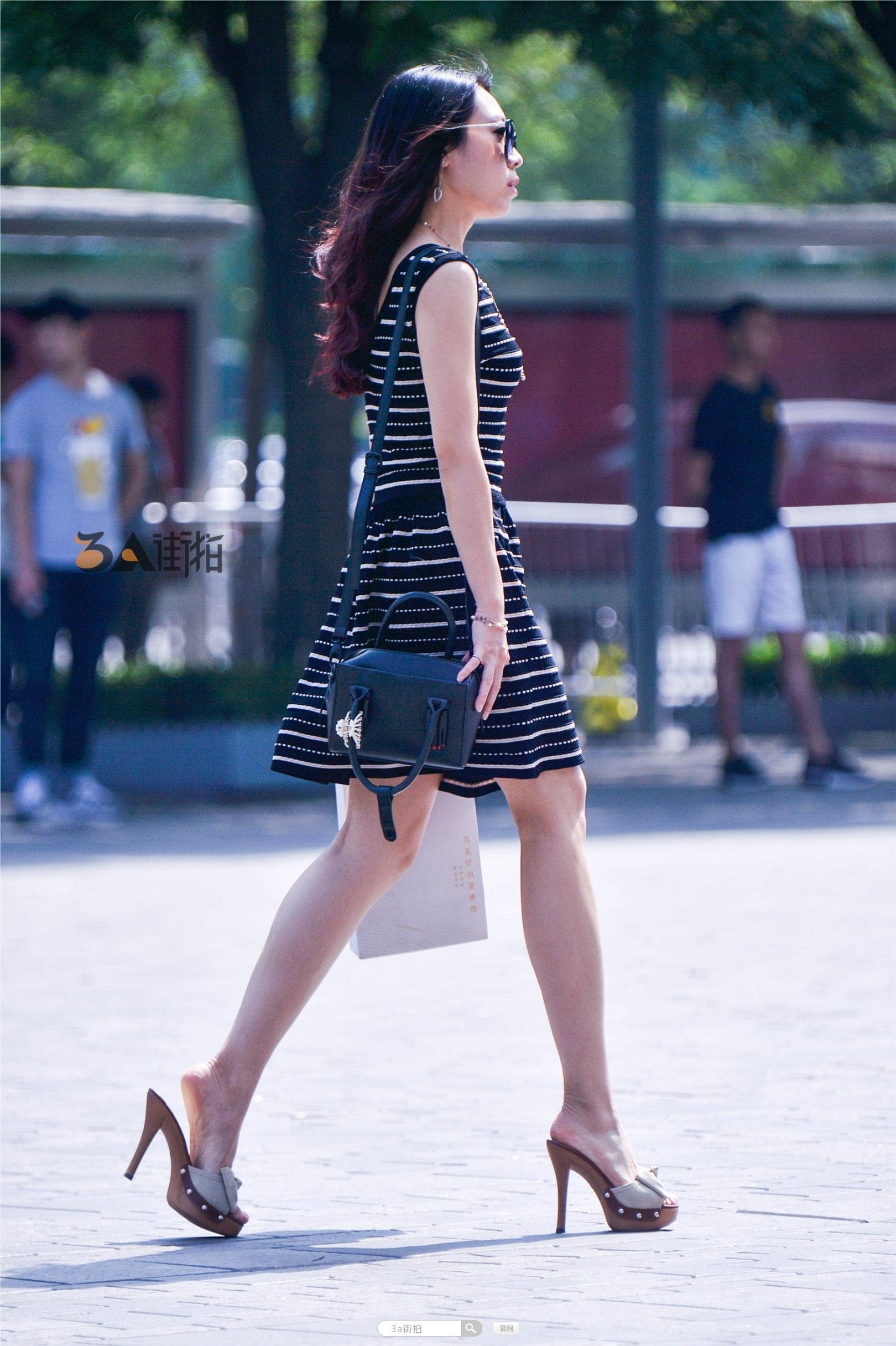 105599-eaomyjdmidd.jpg