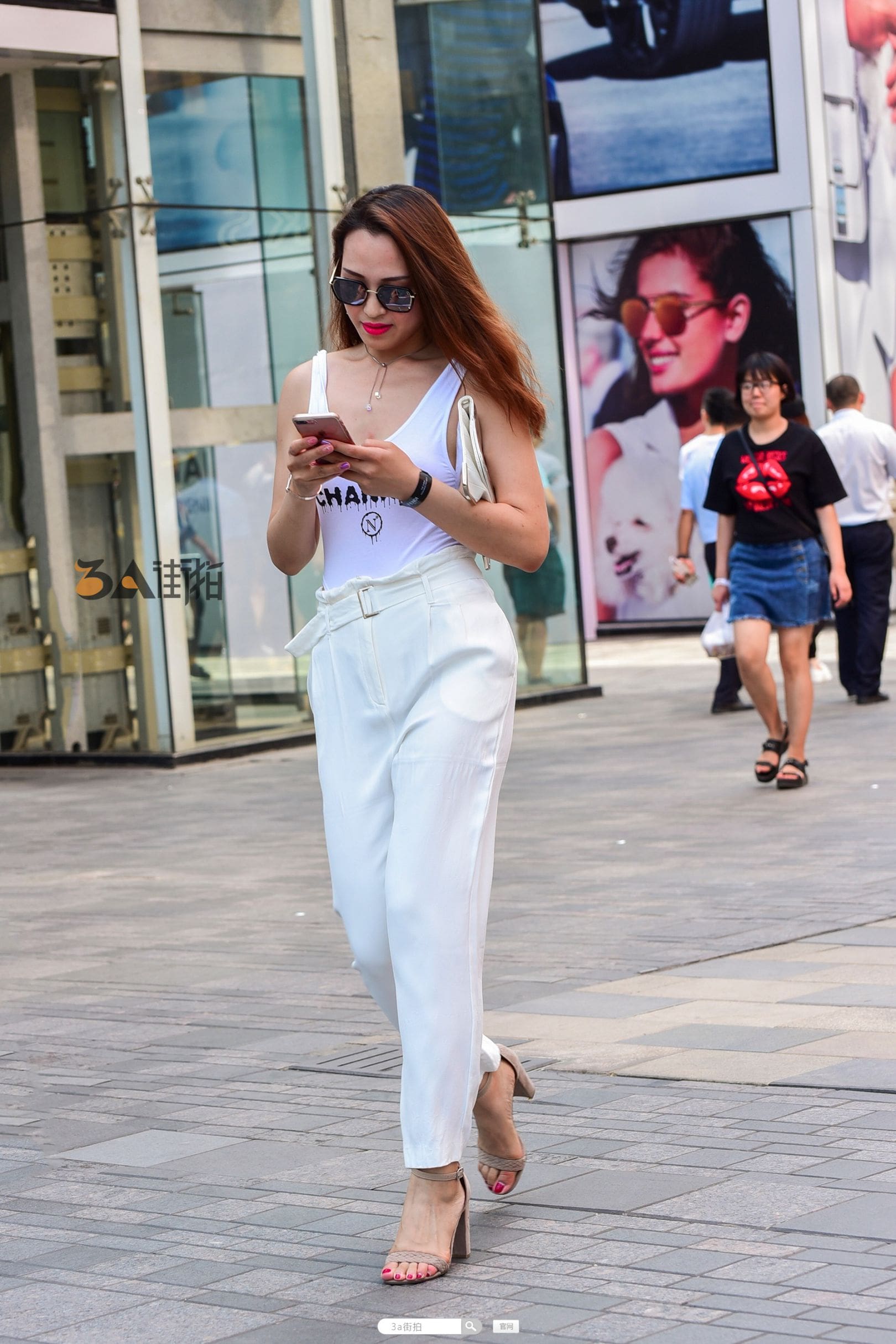 105636-5bgqlr110cd.jpg