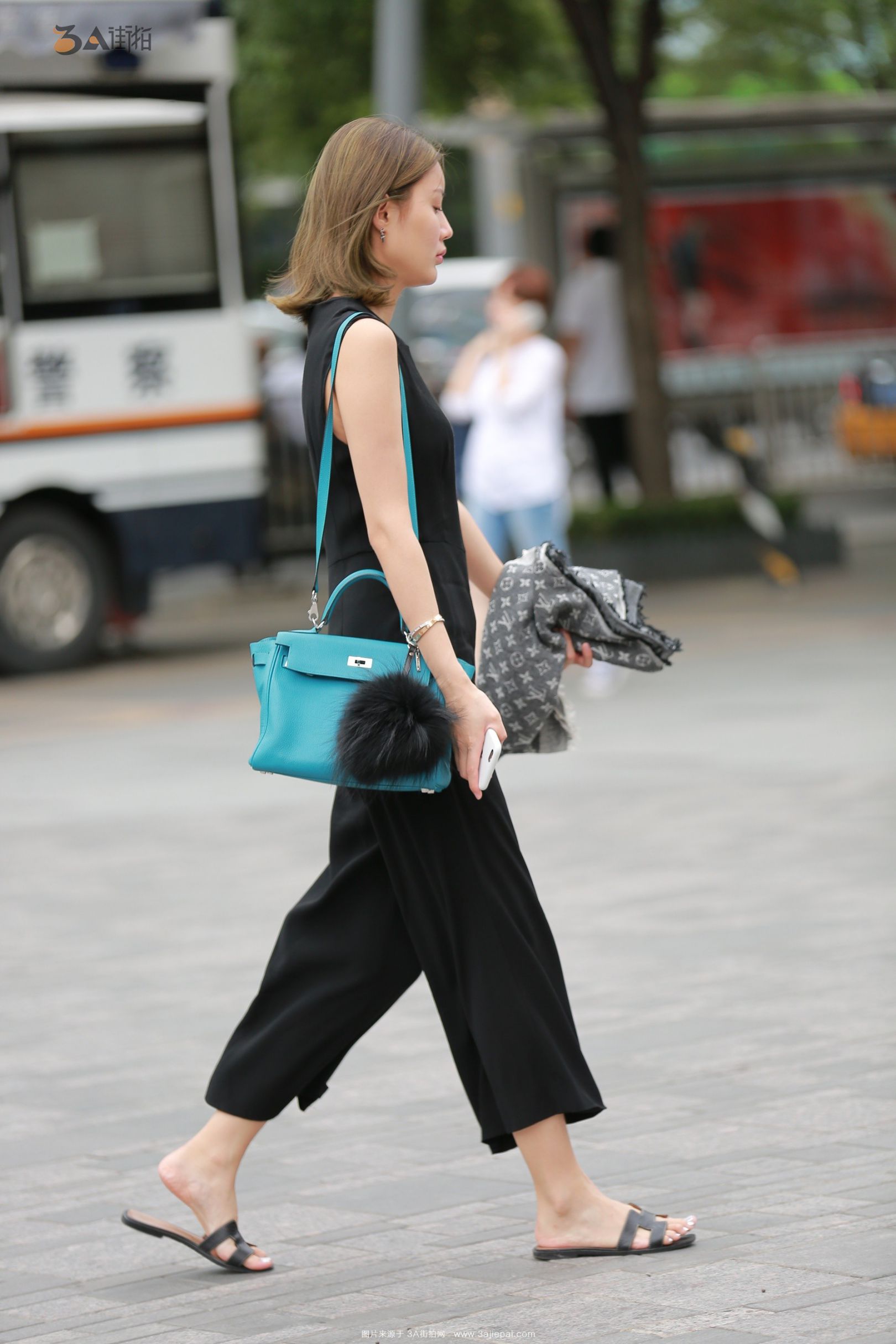 107338-crwmdgqbgof.jpg