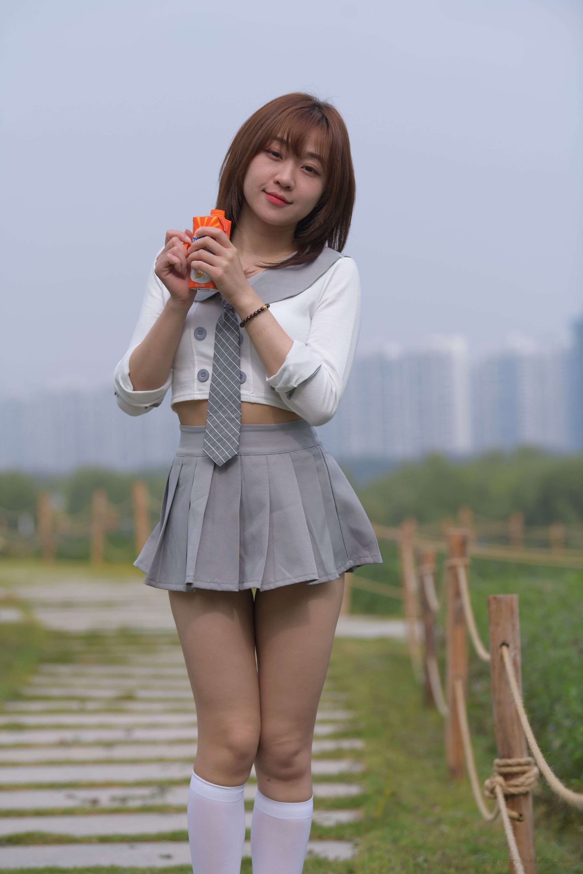 39625vr3y02liad4.jpg