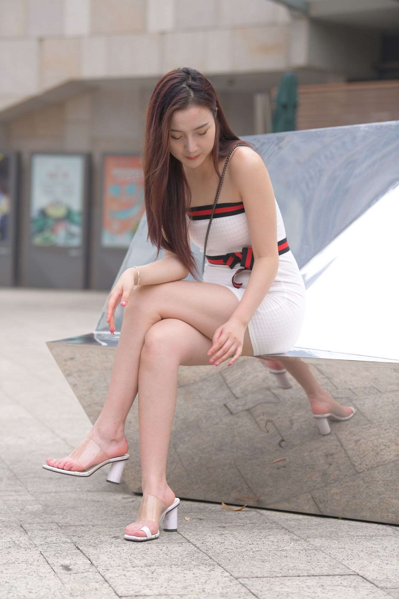 39842qus4r2hmaem.jpg