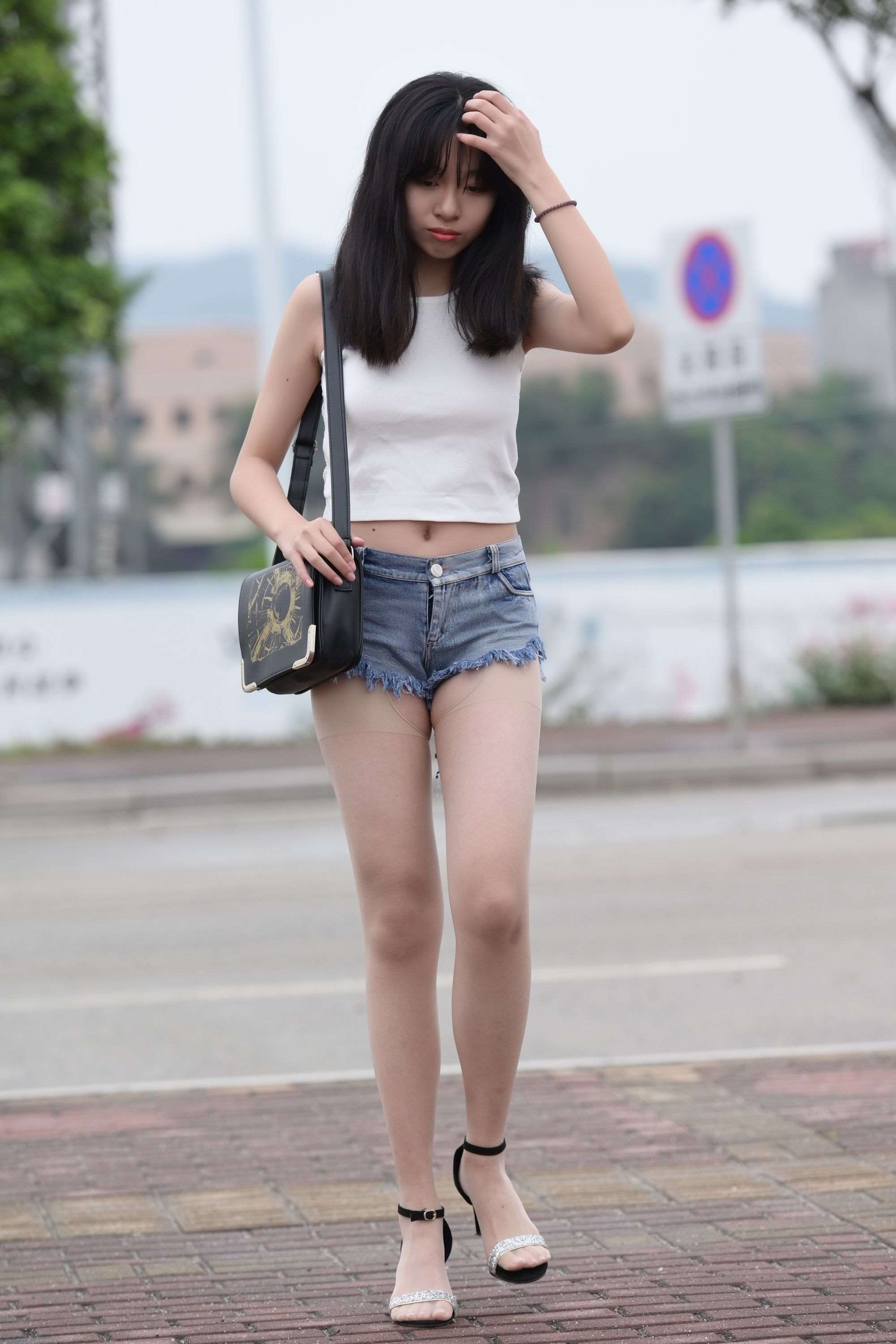 39627uubdb5di042.jpg