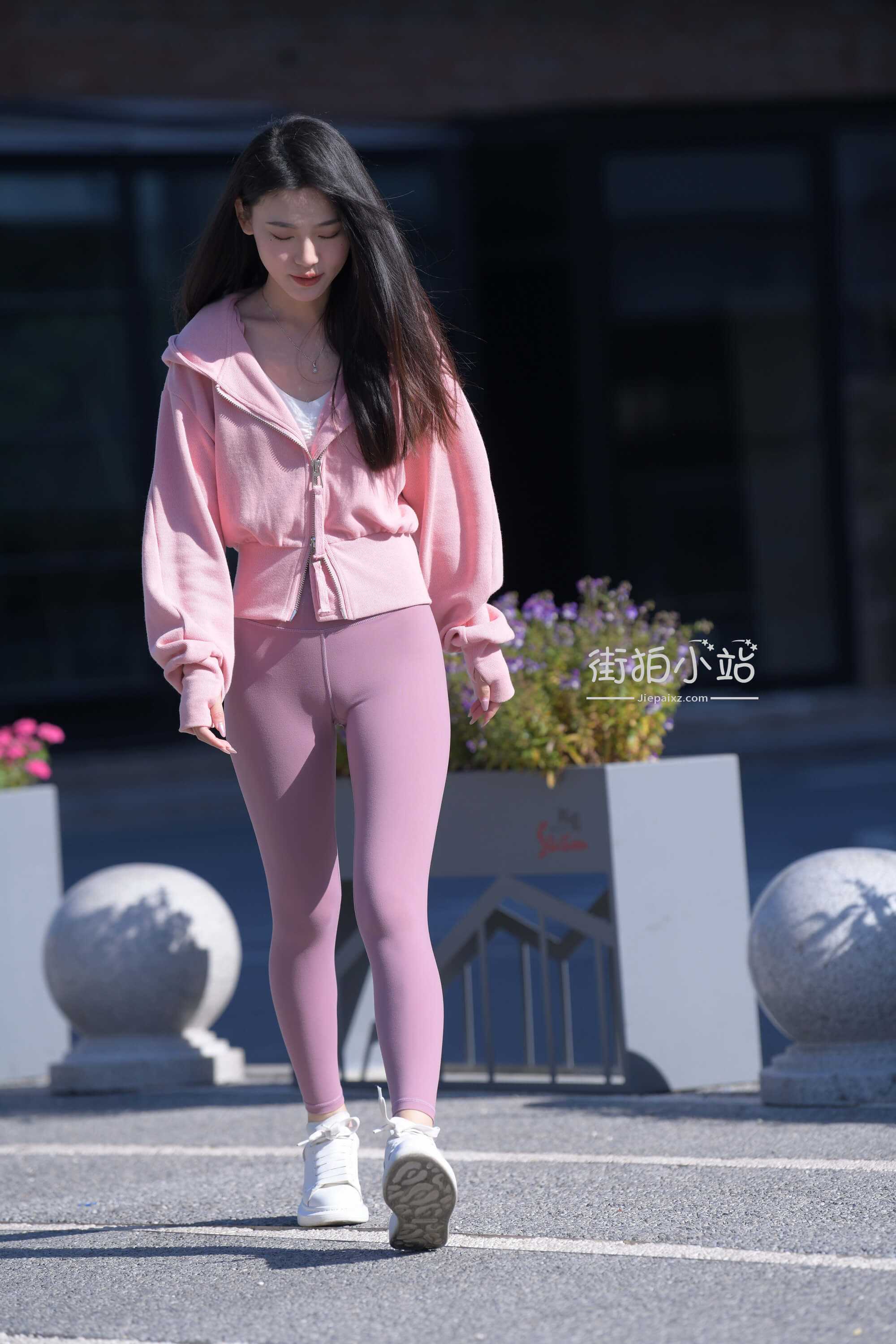 13649-sxmyylvypuf.jpg
