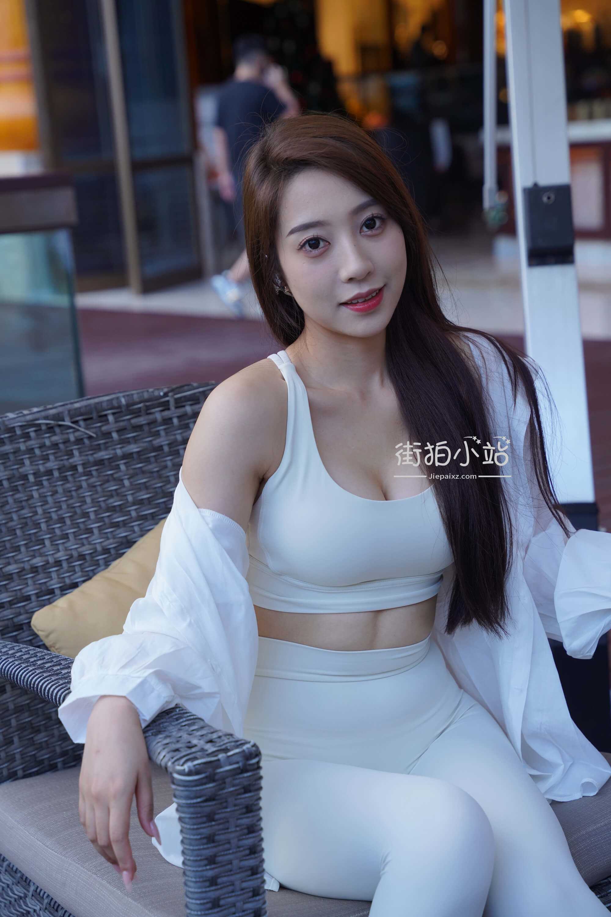 13632-1hufi3rsroz.jpg