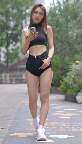 51856-lycmbk1lw2z.jpg