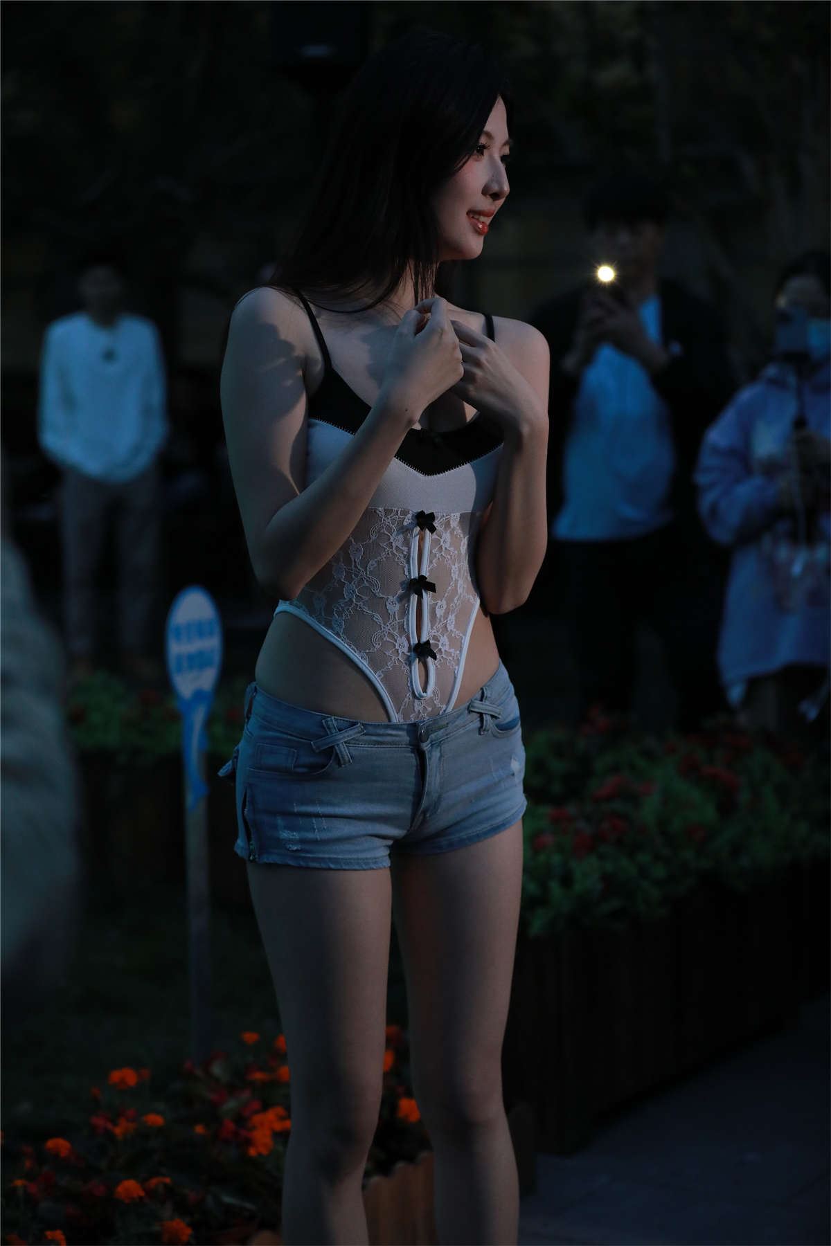 37630-mnbvoqlui4q.jpg