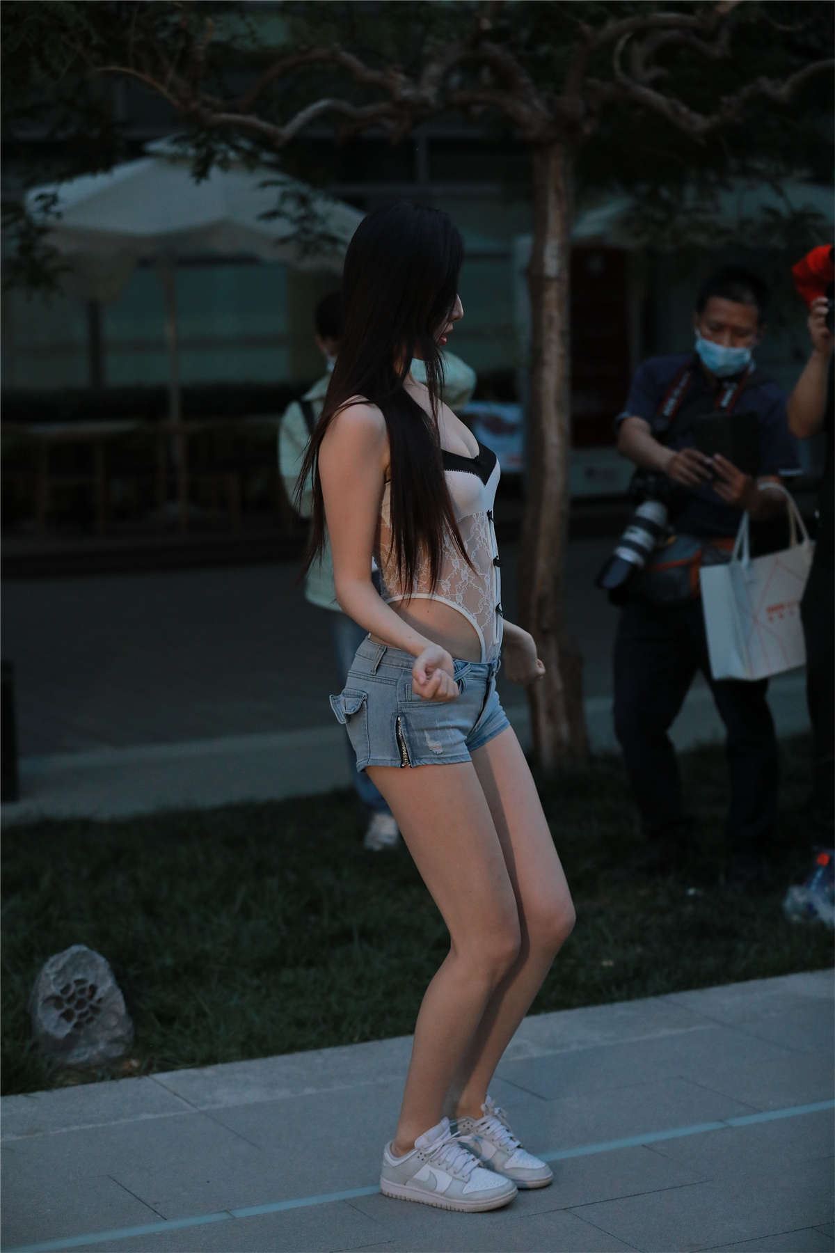37630-41a0nny54pl.jpg