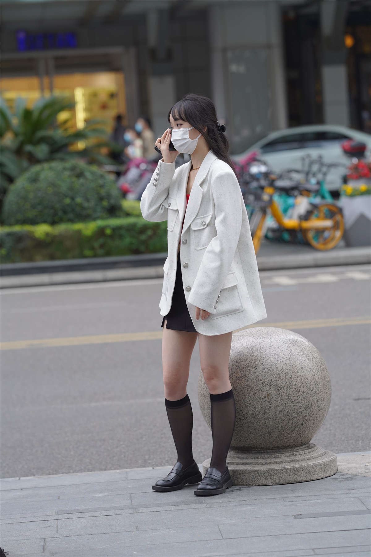 37729-5awu2t2152q.jpg